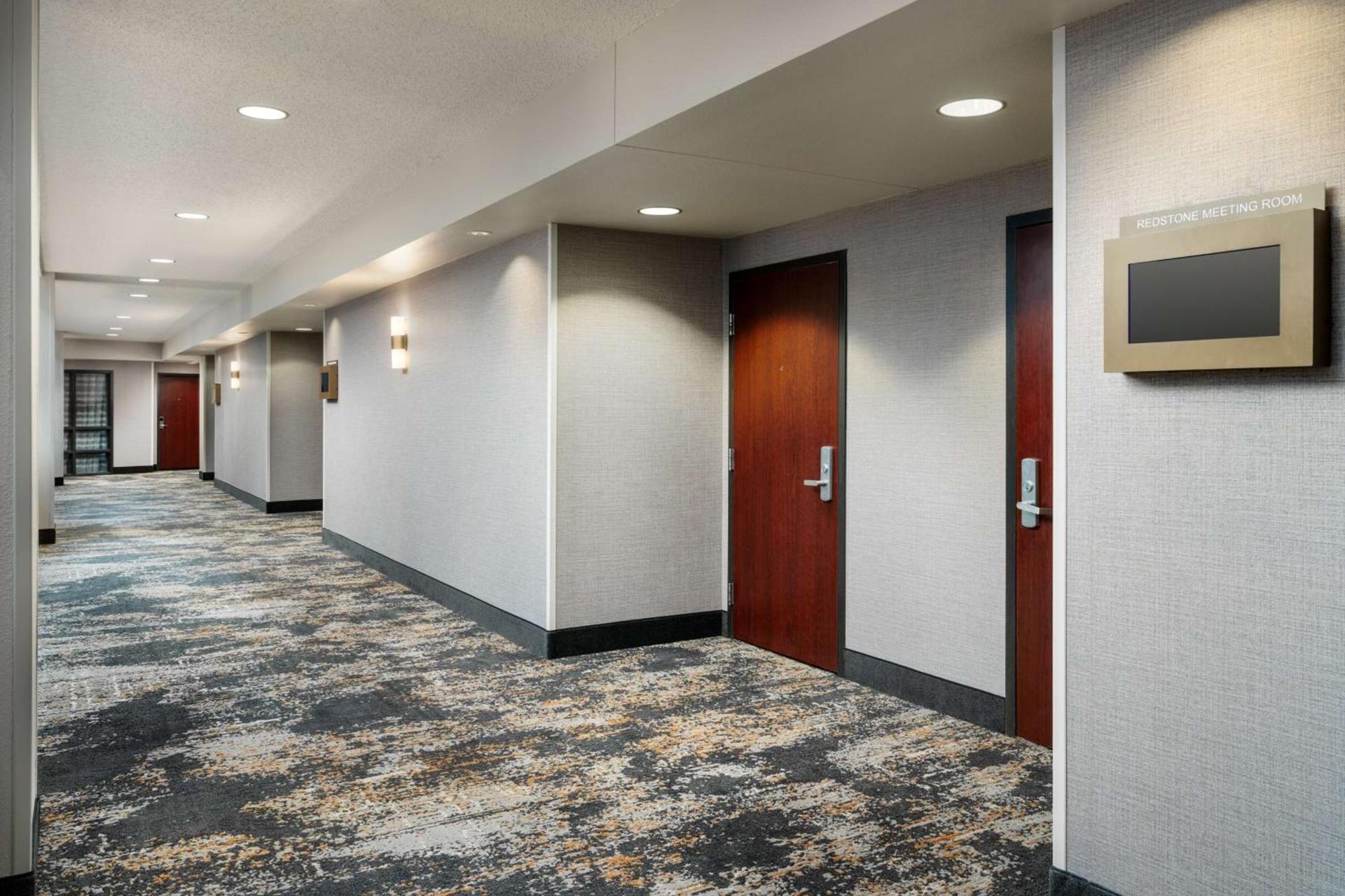Embassy Suites Huntsville photo 49