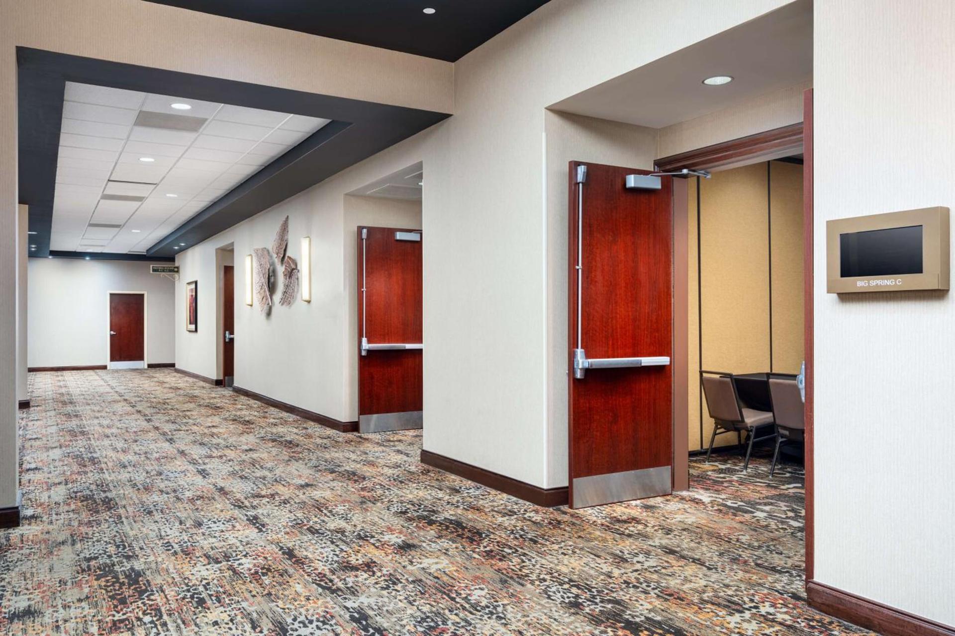 Embassy Suites Huntsville photo 54