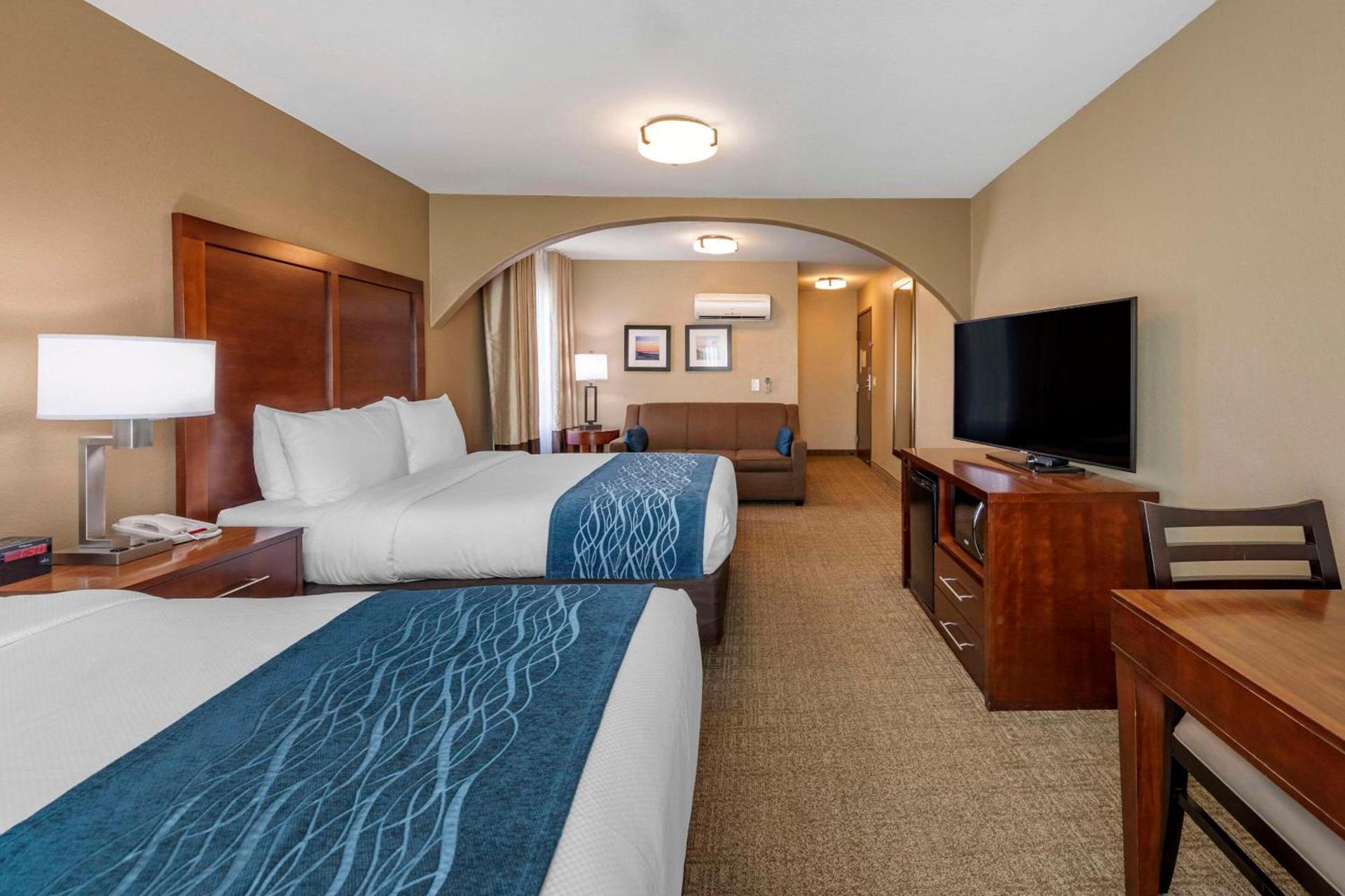 Comfort Inn & Suites Ventura Beach photo 29