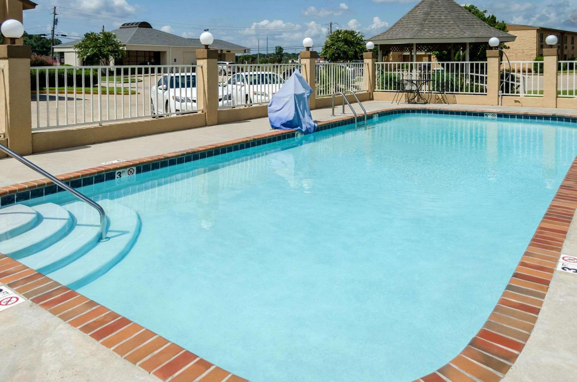Rodeway Inn Vicksburg photo 25