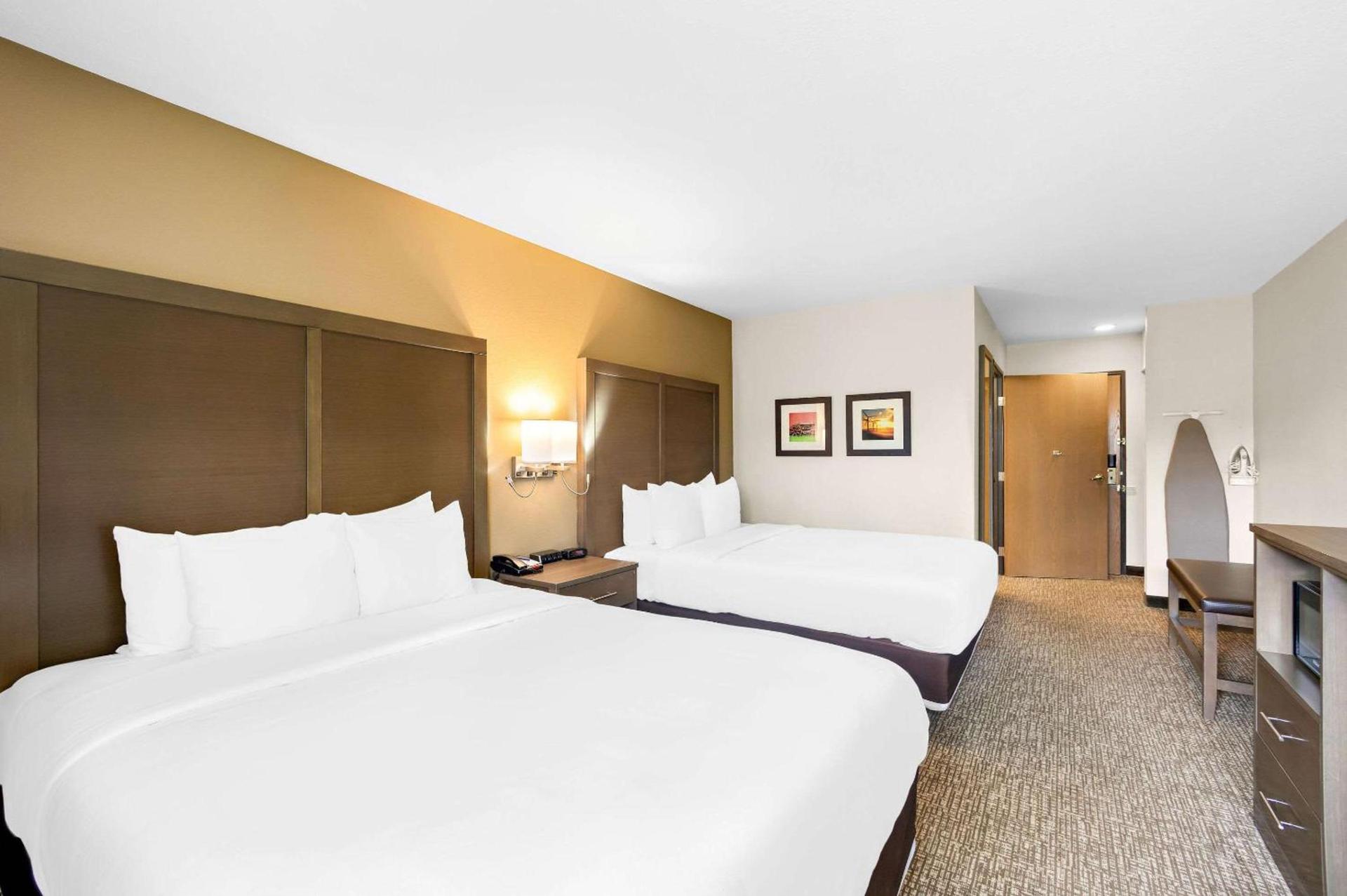 Comfort Inn Van Wert photo 13
