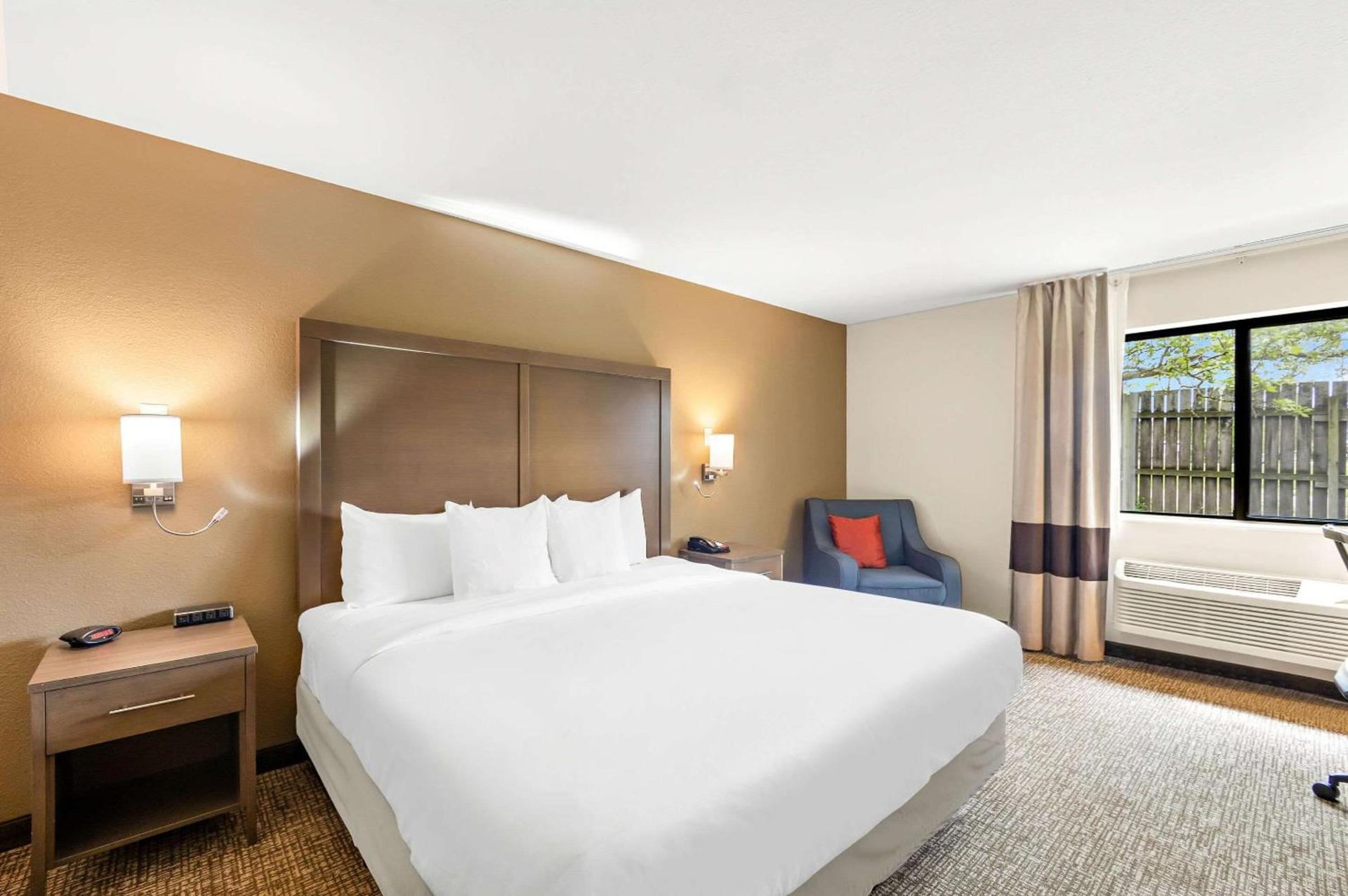Comfort Inn Van Wert photo 18