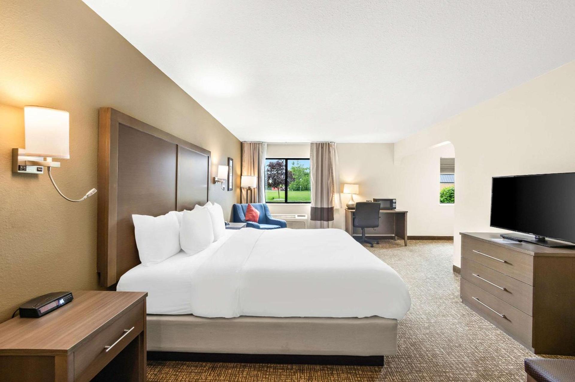 Comfort Inn Van Wert photo 29