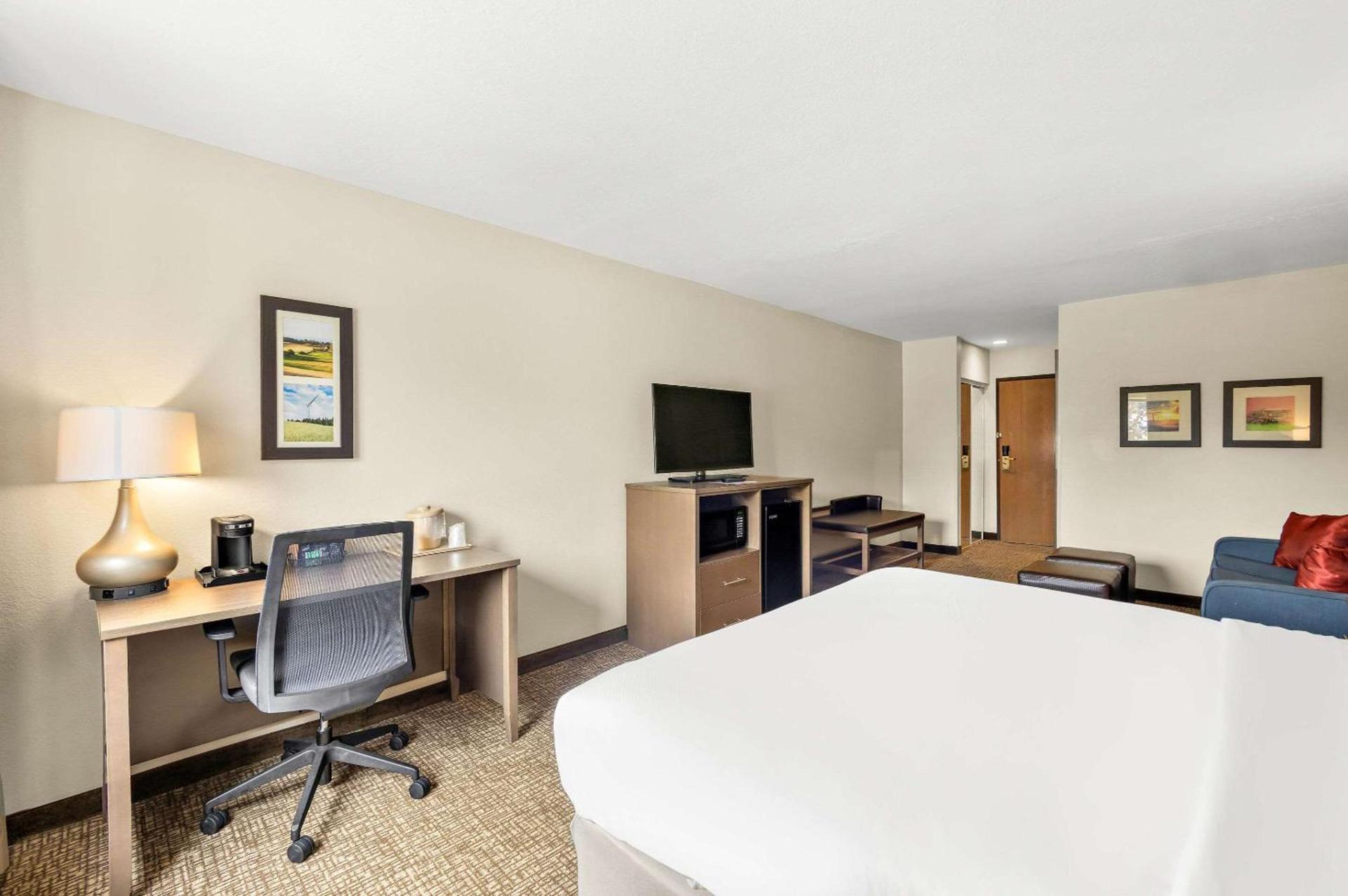 Comfort Inn Van Wert photo 33