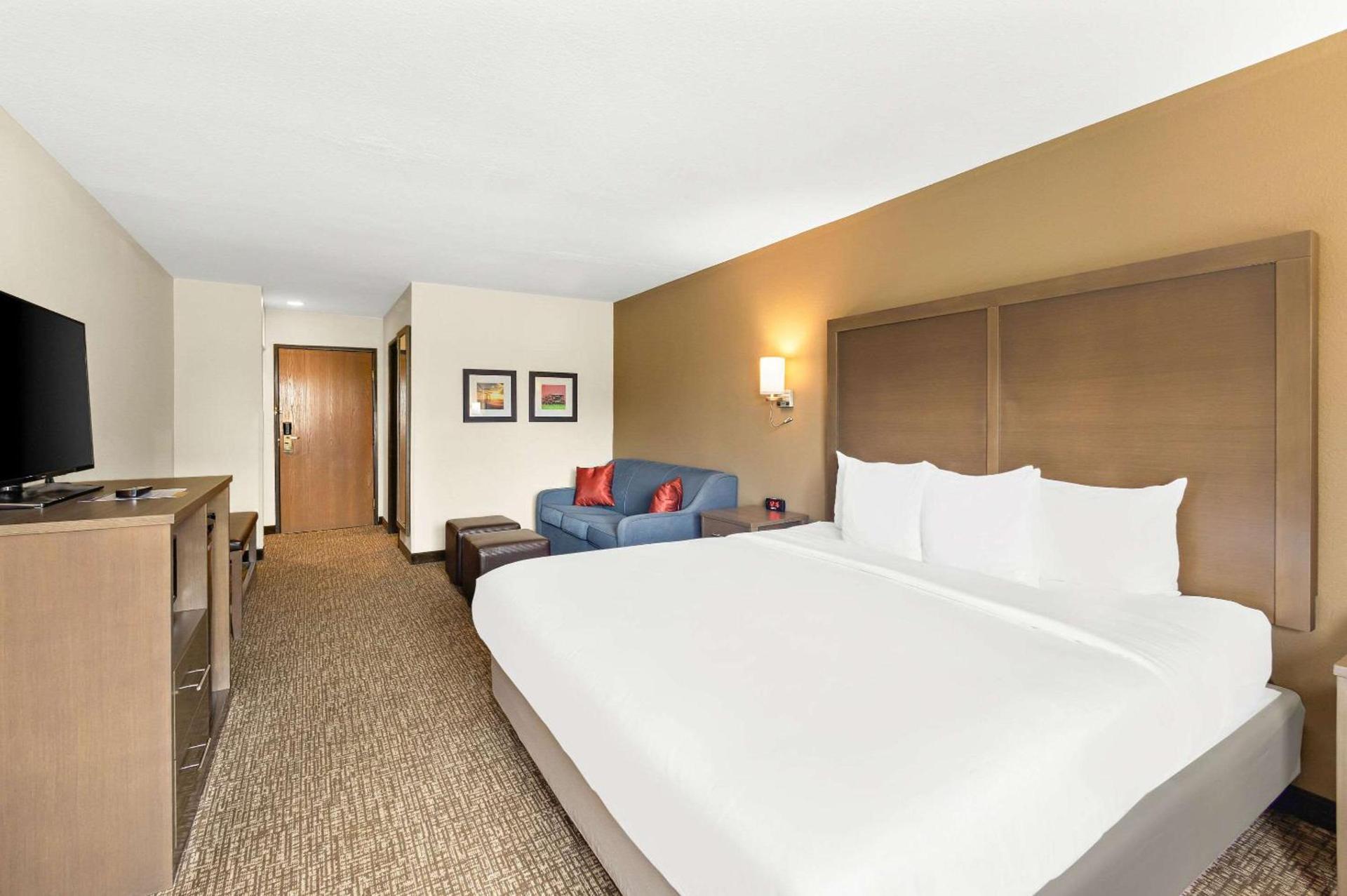 Comfort Inn Van Wert photo 34