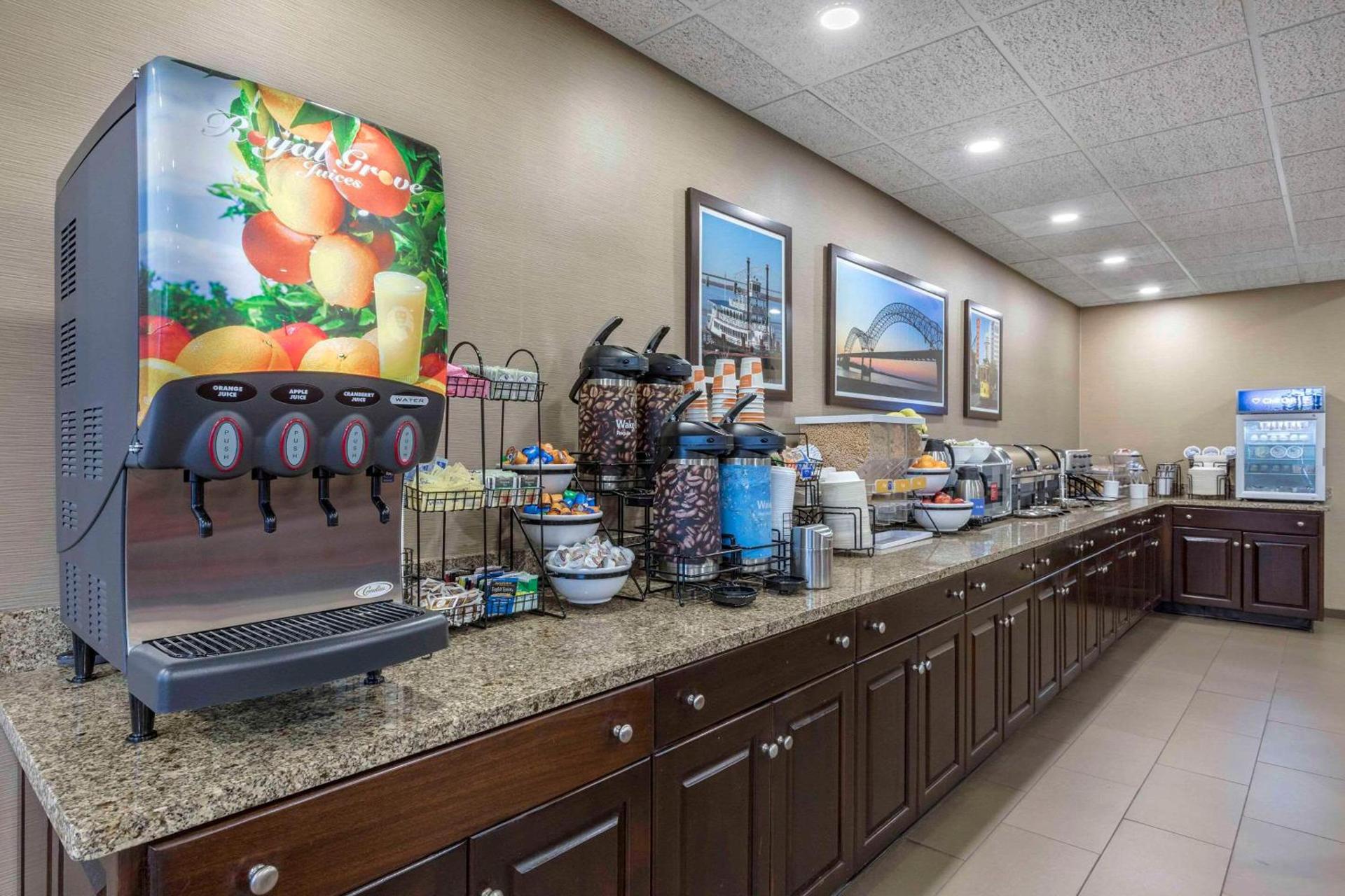 Comfort Inn Memphis Downtown photo 7