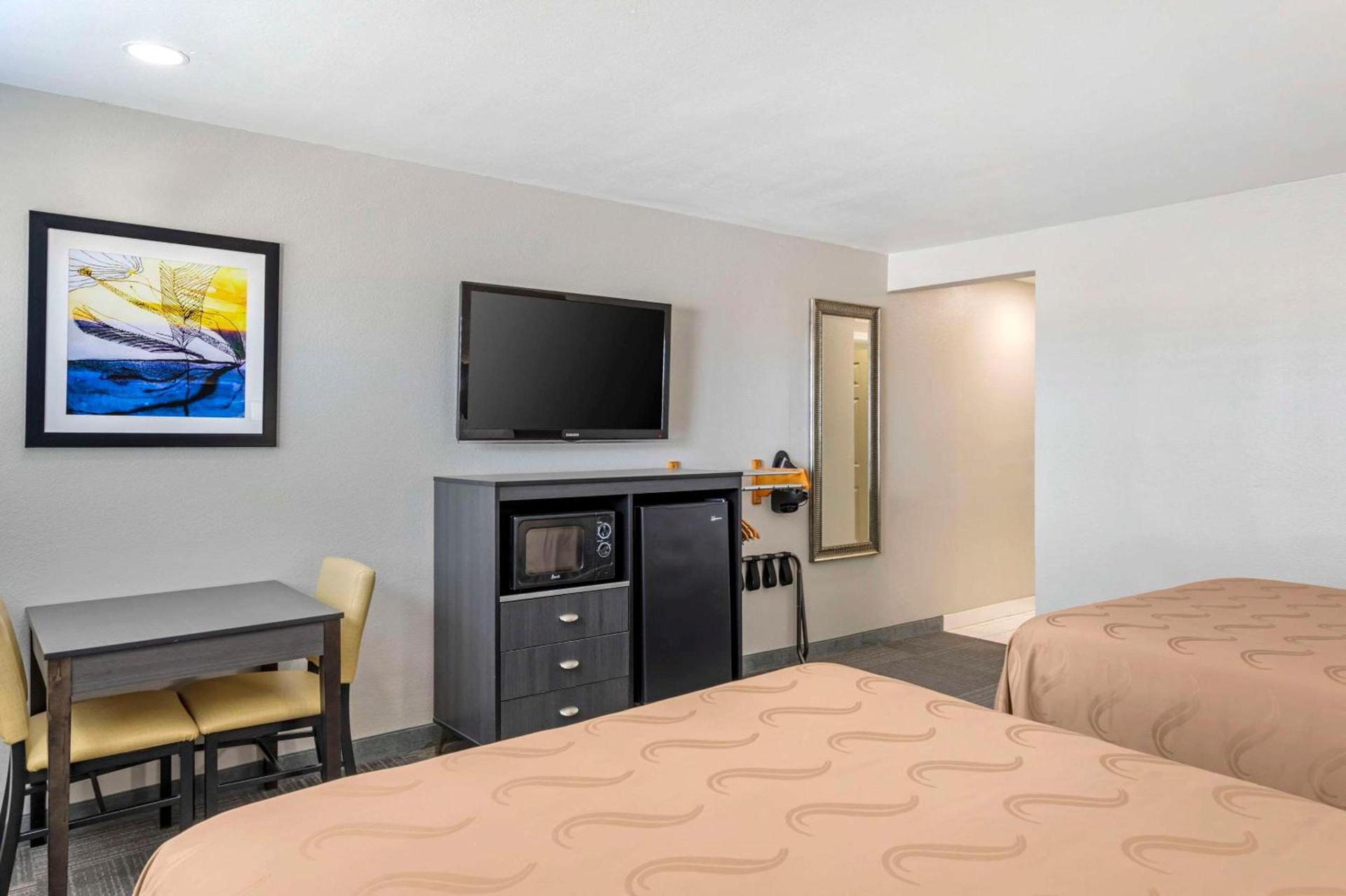 Quality Inn Kettleman City near Hwy 41 photo 13