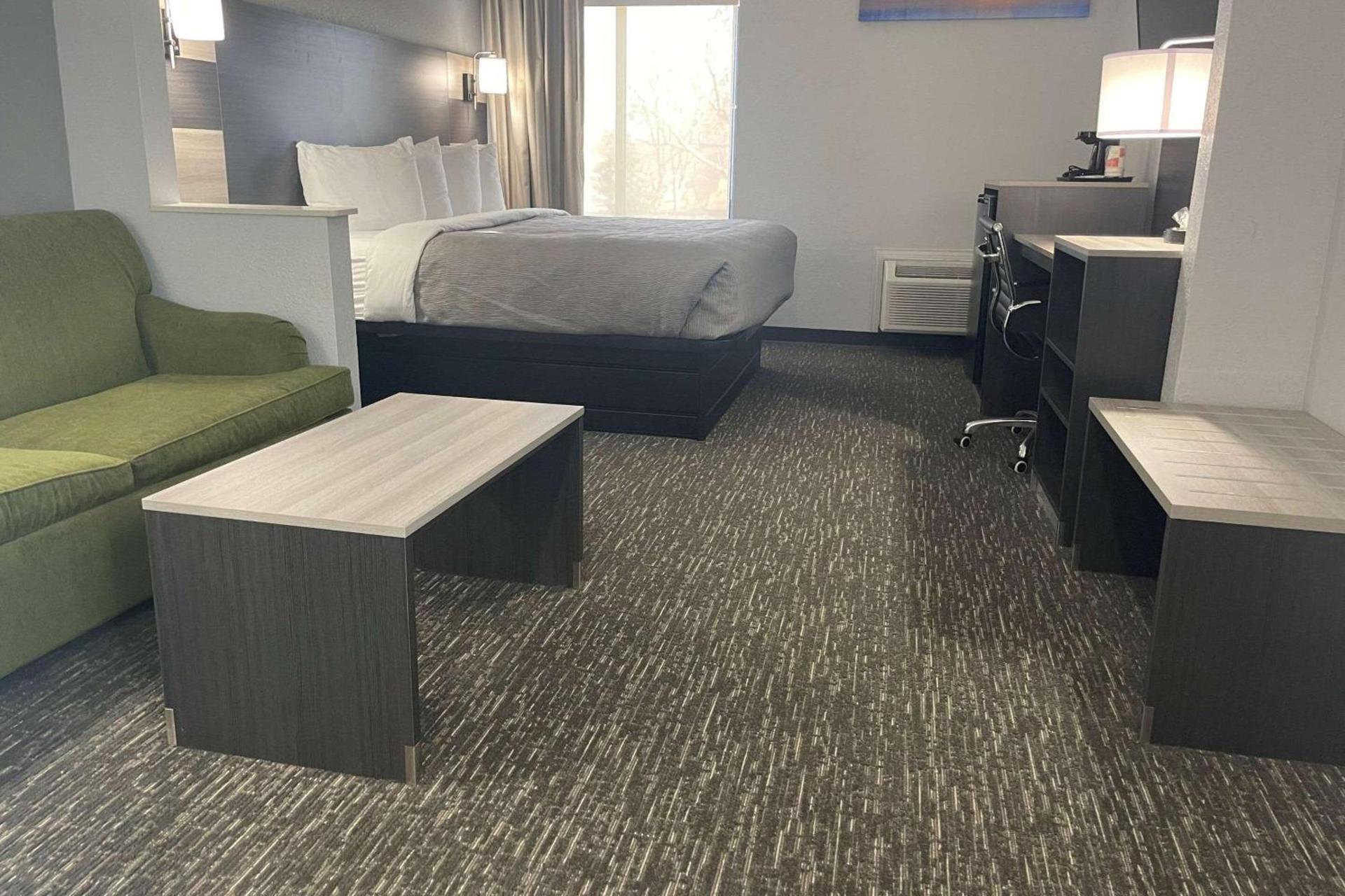 Quality Suites Abilene Mall Area photo 2