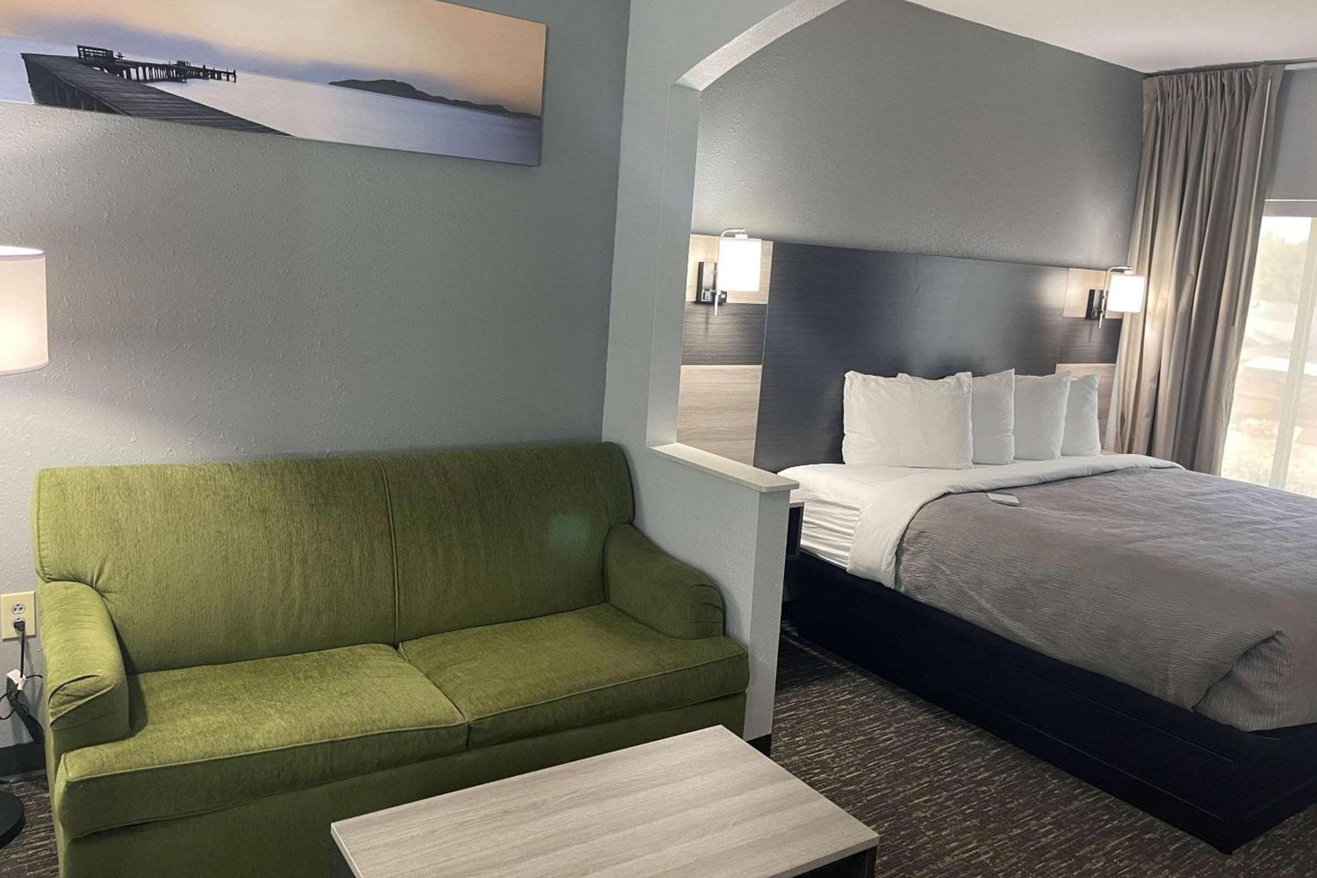 Quality Suites Abilene Mall Area photo 6