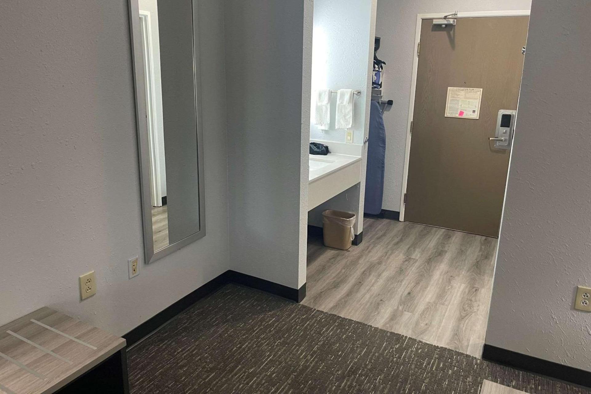 Quality Suites Abilene Mall Area photo 8
