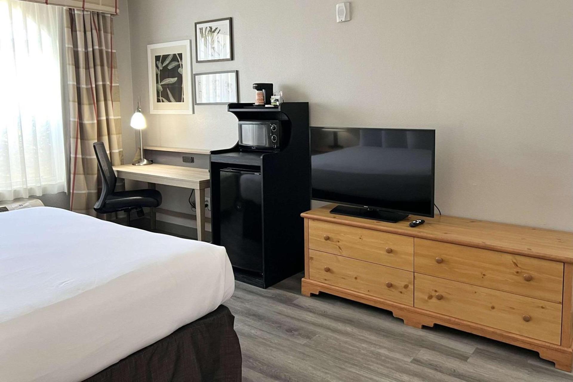 Country Inn & Suites by Radisson, Tucson Airport, AZ photo 4