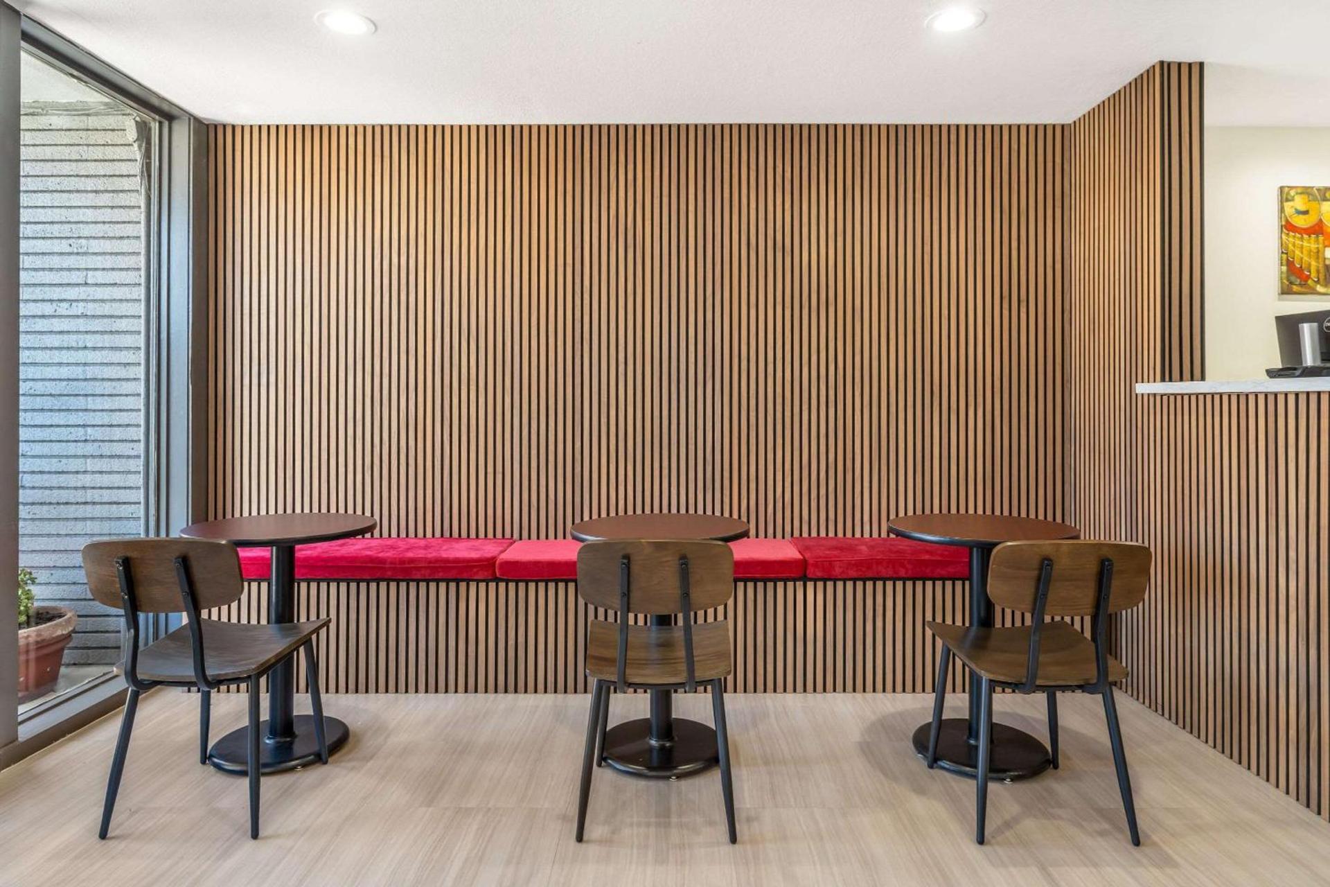 La Luna Inn, an Ascend Collection Hotel photo 4