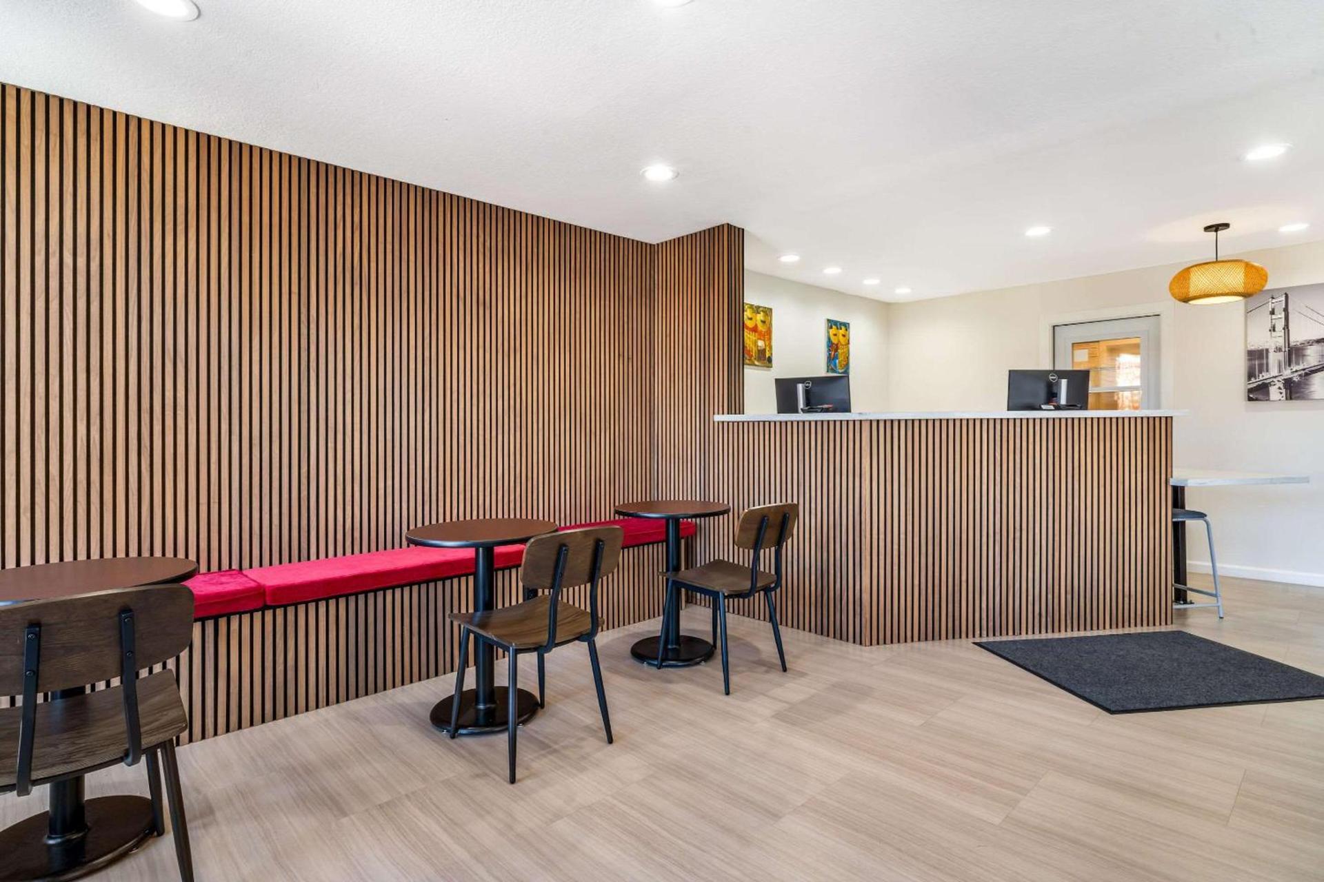 La Luna Inn, an Ascend Collection Hotel photo 5