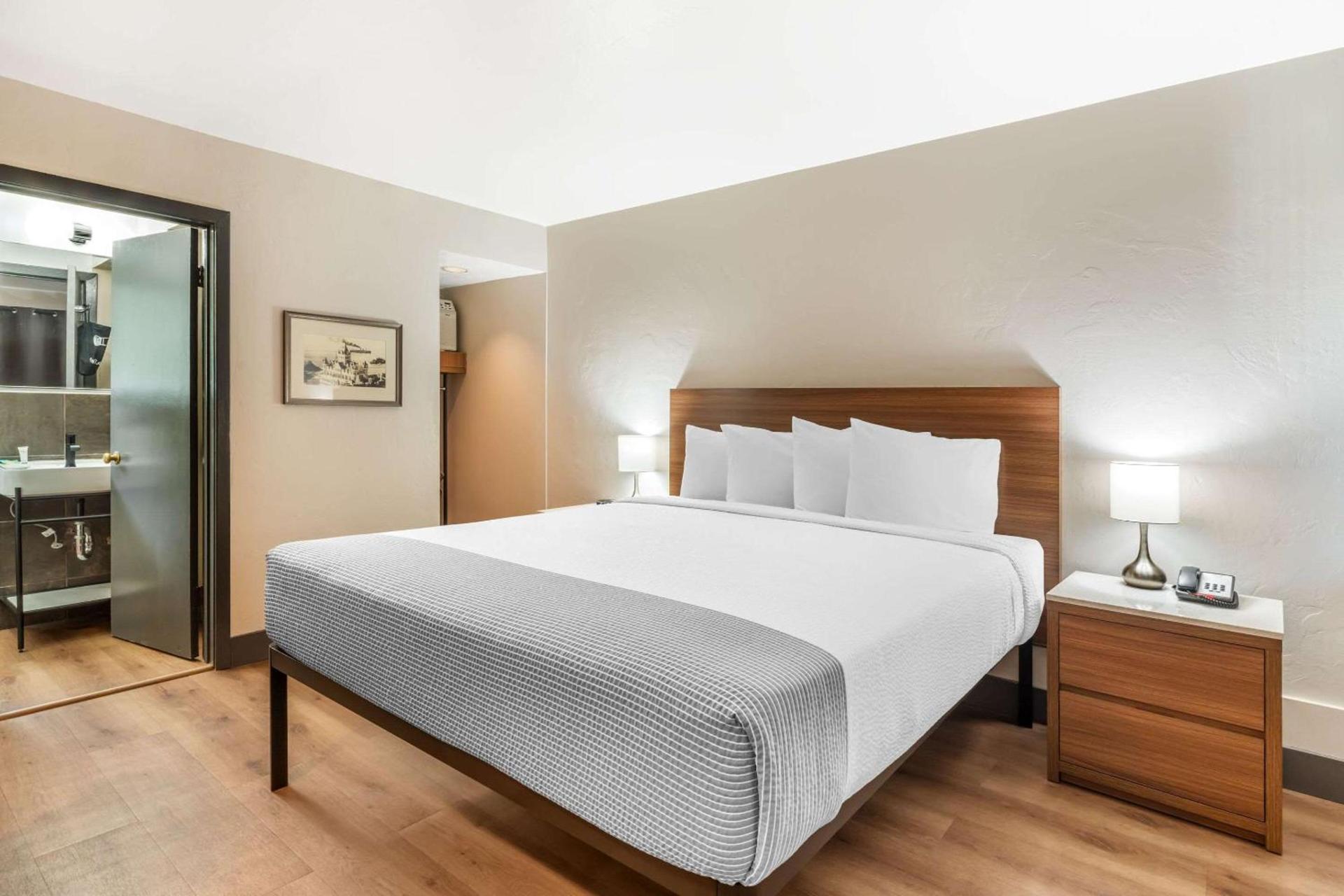 La Luna Inn, an Ascend Collection Hotel photo 17