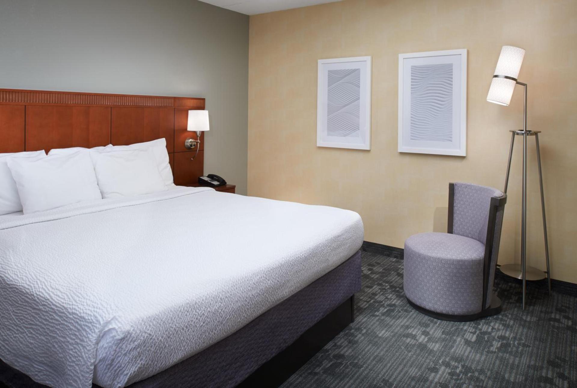 Courtyard by Marriott Rockford photo 32