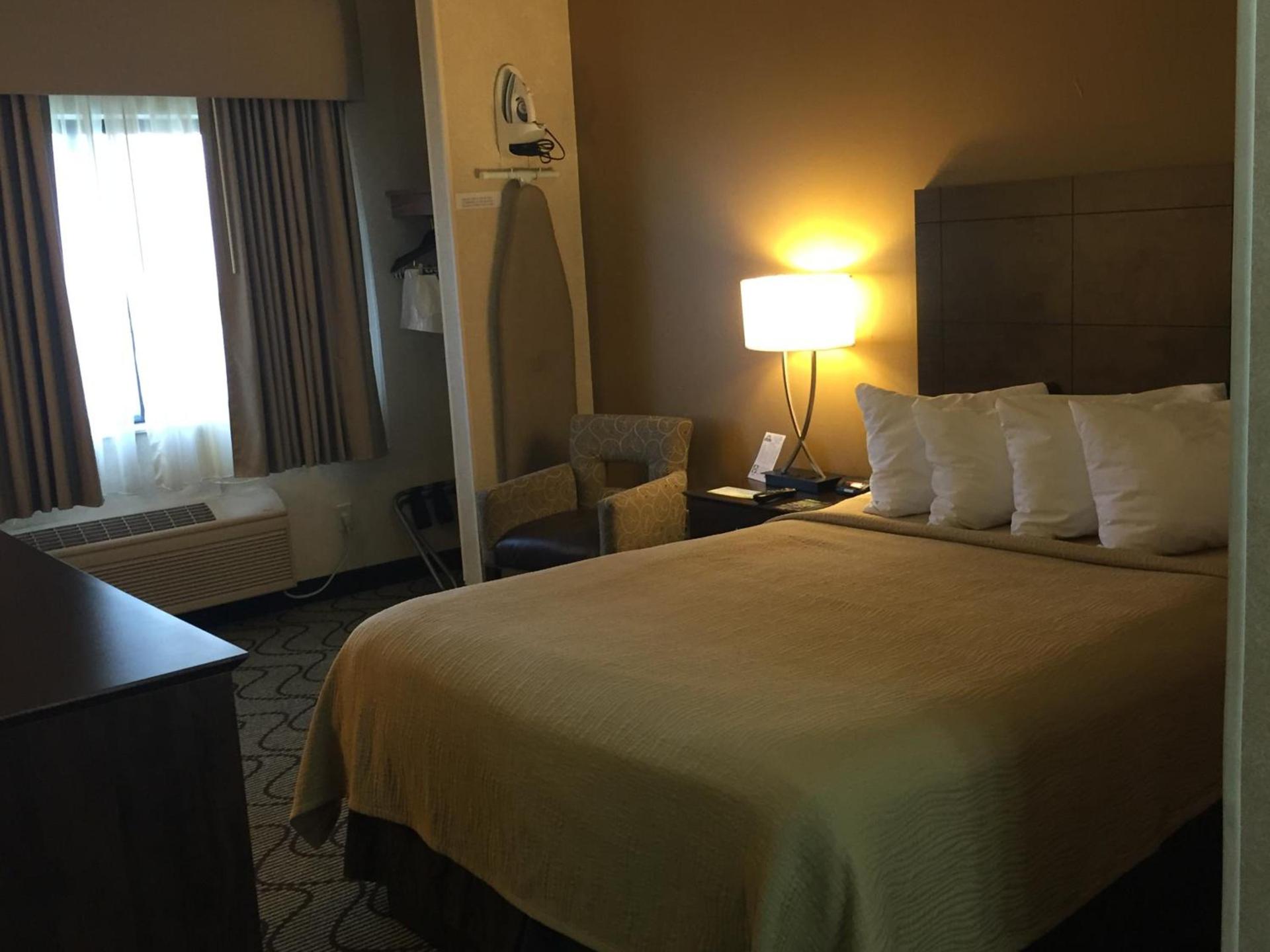 Days Inn by Wyndham Columbia Mall photo 26