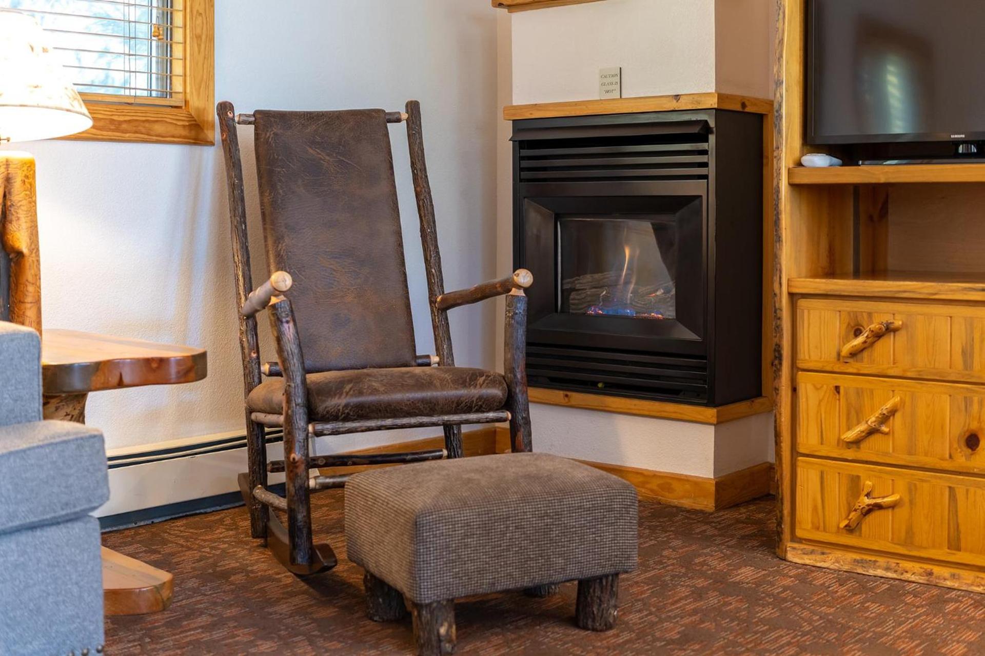 Red Wolf Lakeside Lodge photo 35