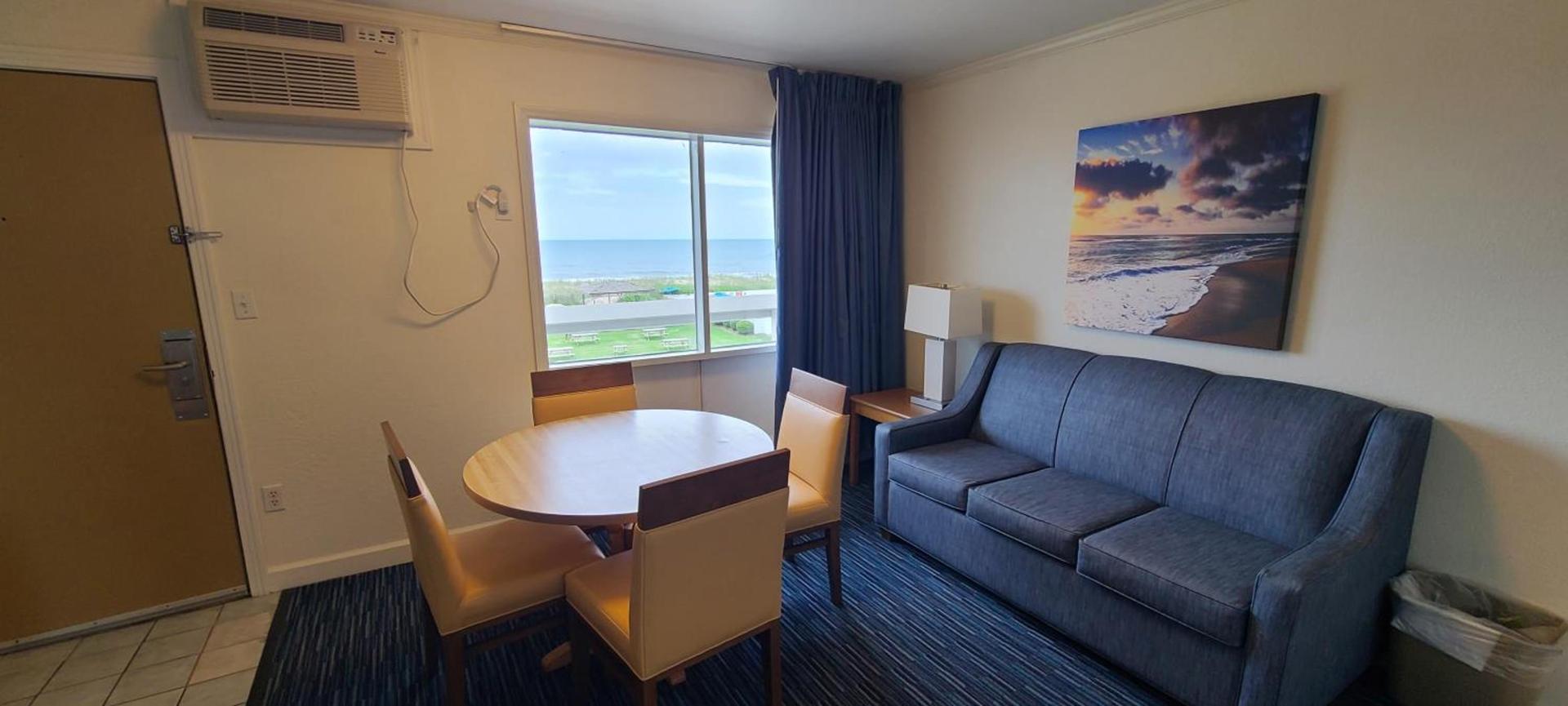 Mariner Inn And Suites photo 46