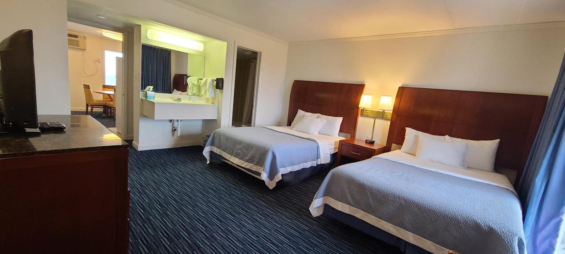Mariner Inn And Suites photo 42