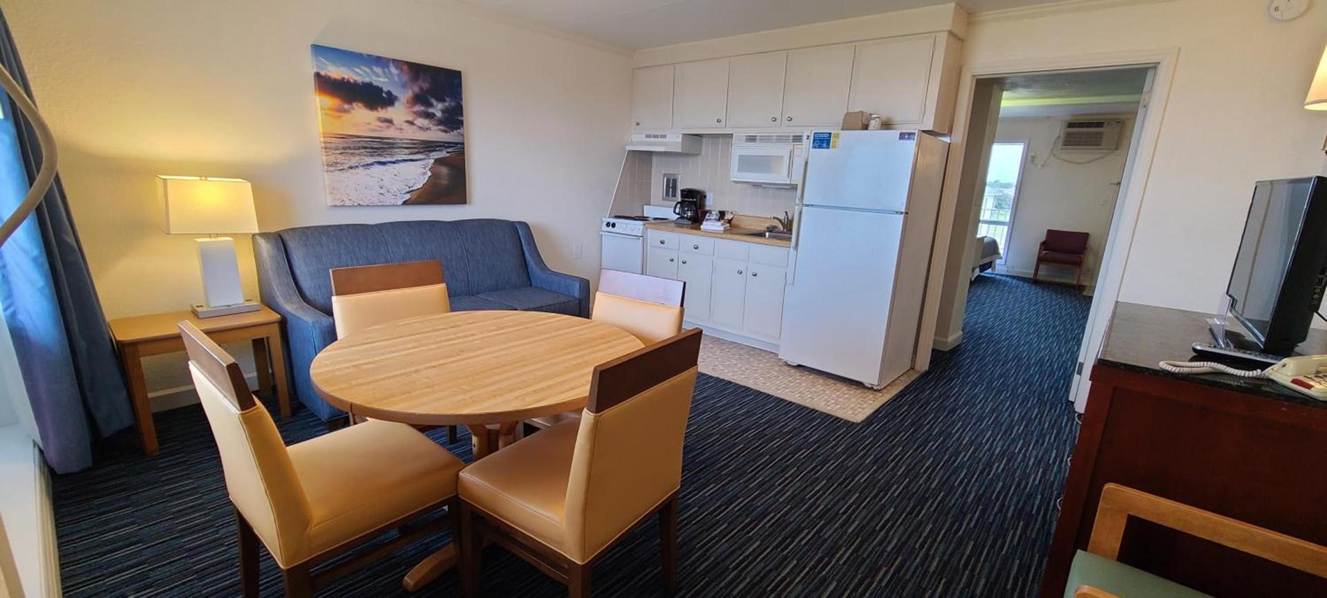 Mariner Inn And Suites photo 47