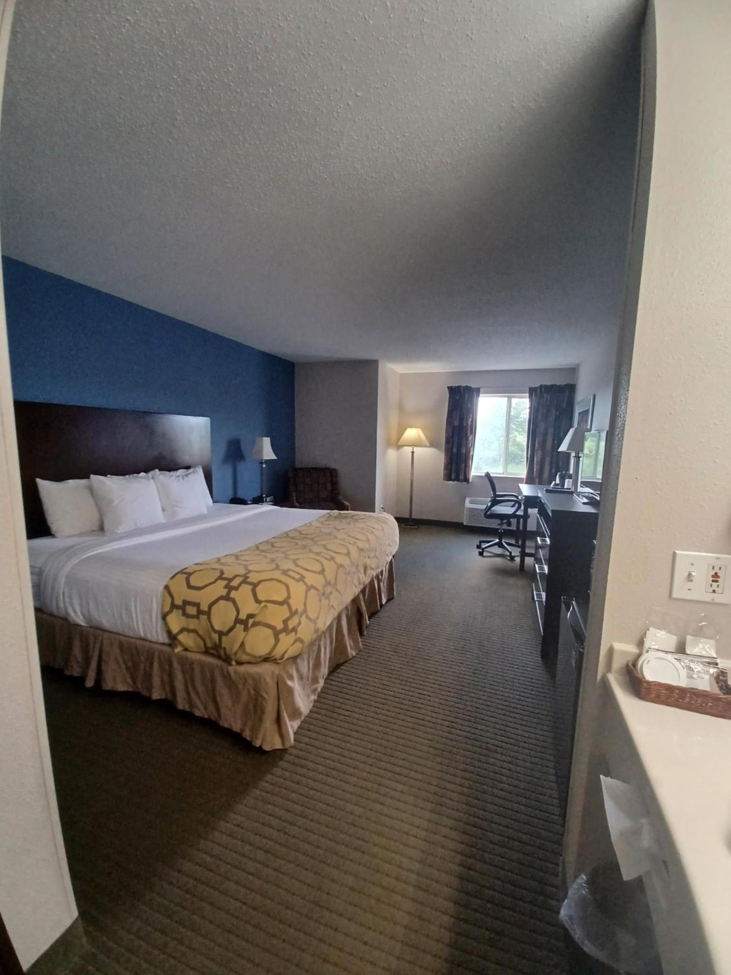 Baymont by Wyndham Freeport photo 35