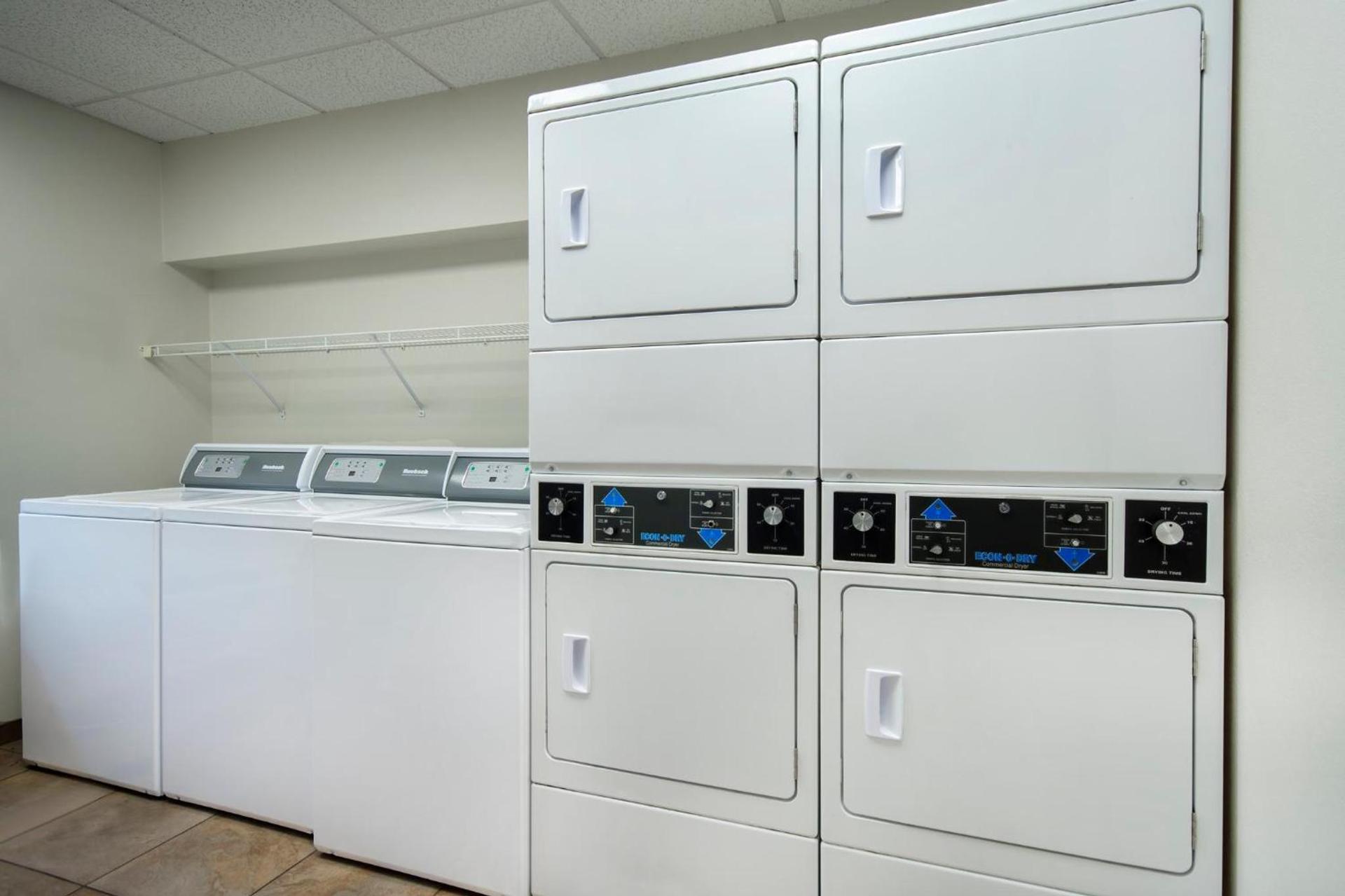 Candlewood Suites Buffalo Amherst by IHG photo 39