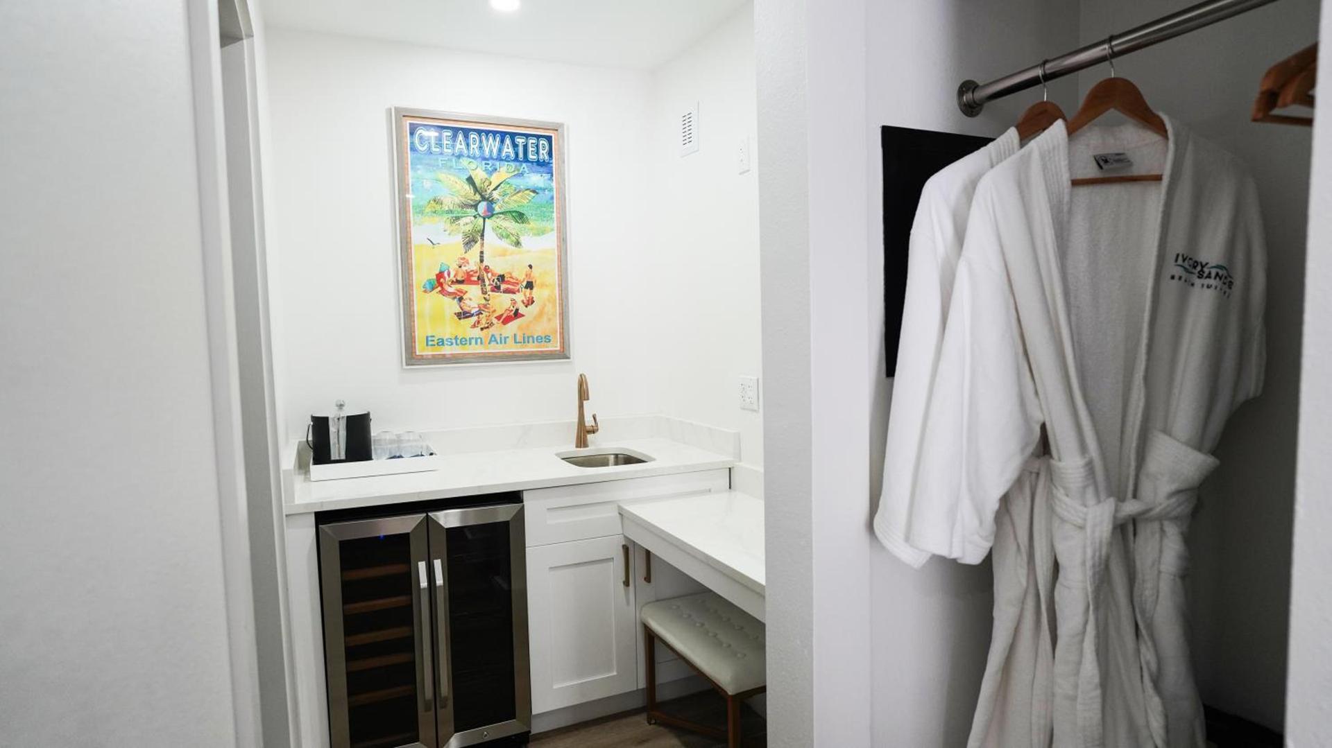 Ivory Sands Beach Suites photo 51