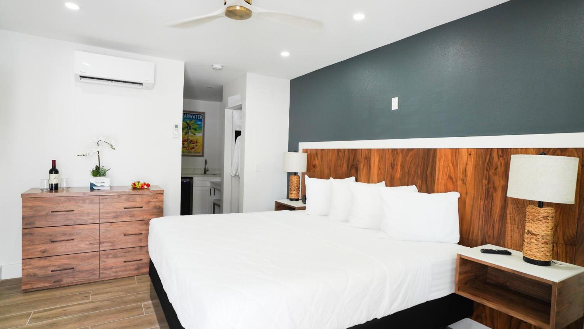 Ivory Sands Beach Suites photo 50