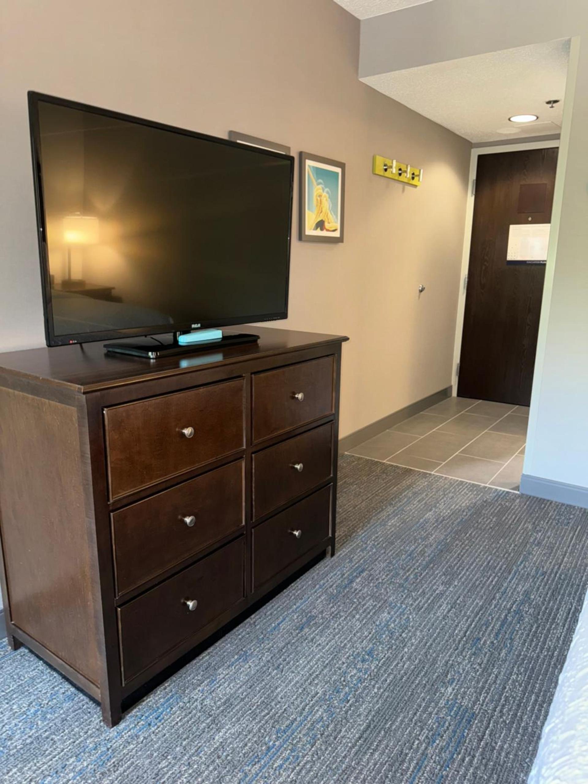Hampton Inn New Bedford/Fairhaven photo 18