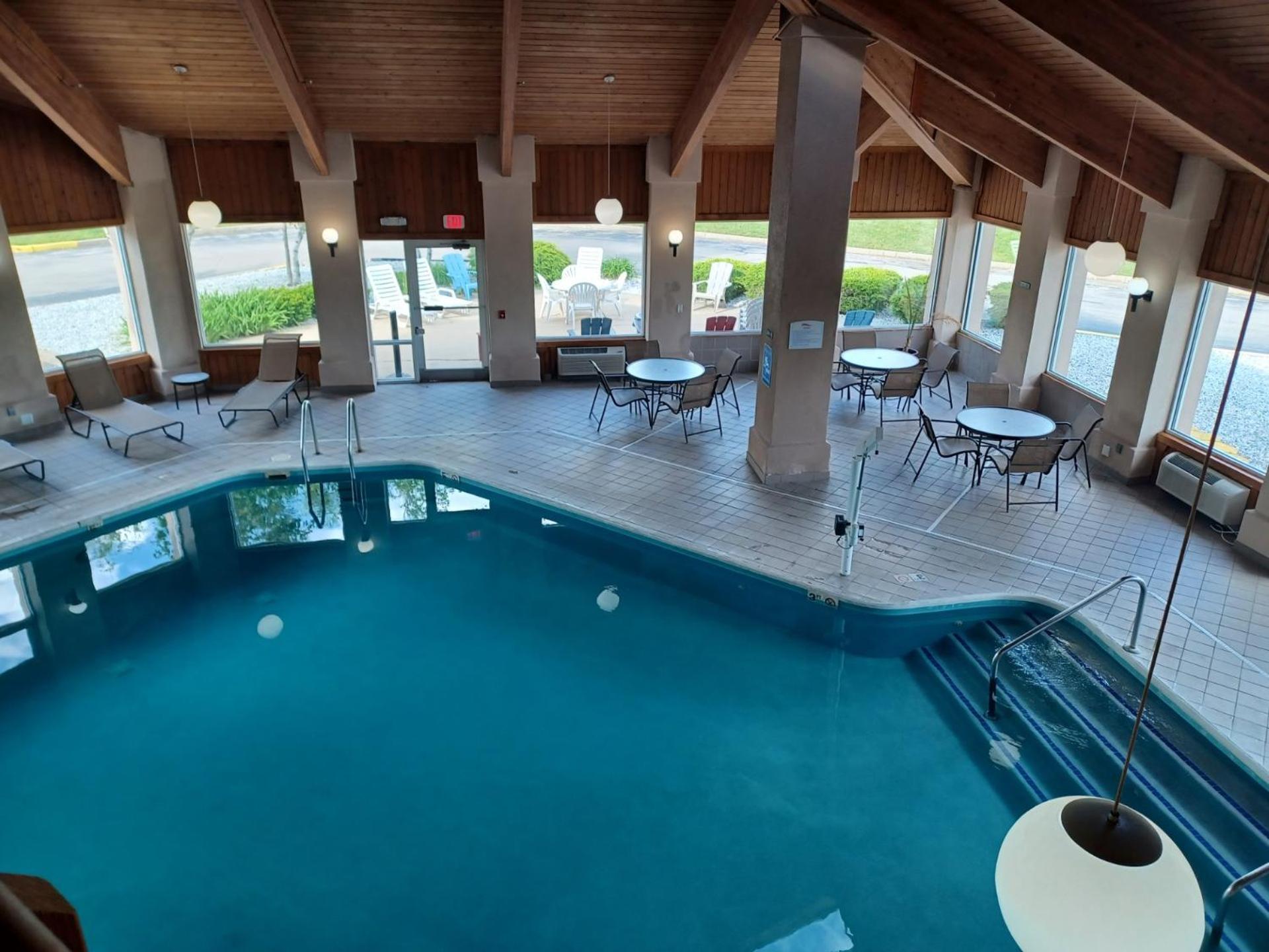 Baymont by Wyndham Freeport photo 17