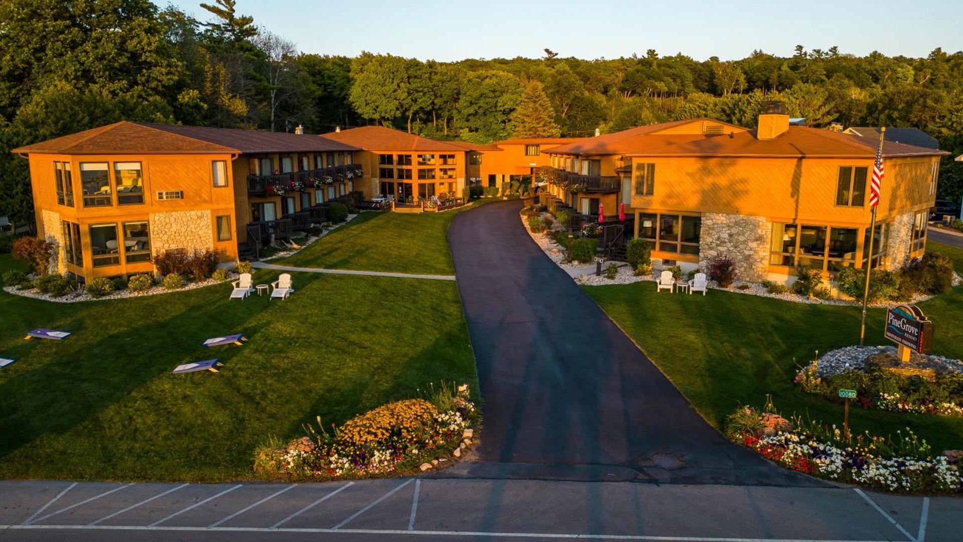 Pine Grove Resort photo 46