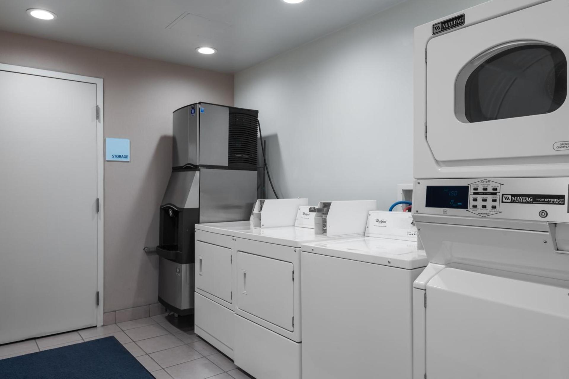 Holiday Inn Express & Suites Lathrop by IHG photo 33
