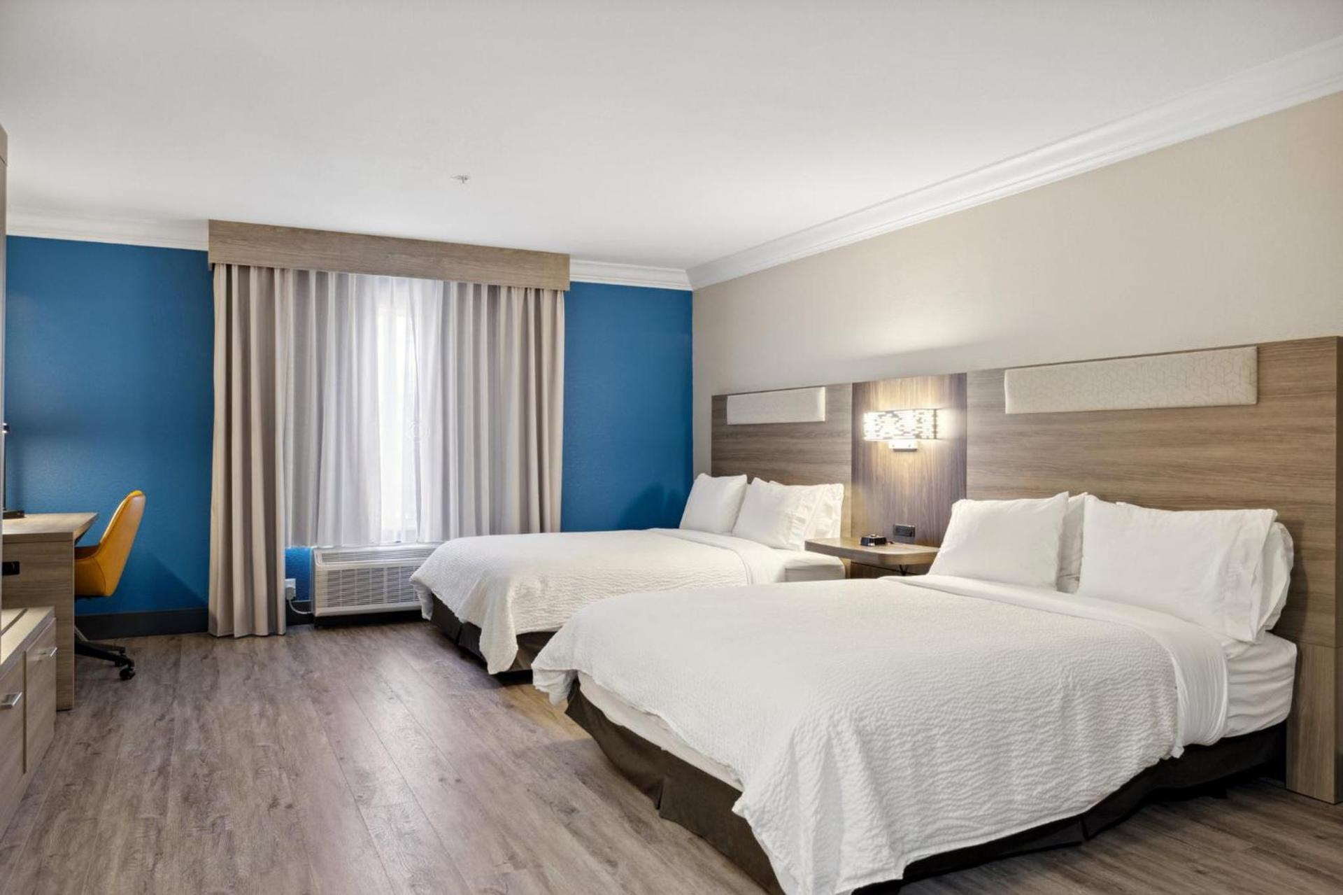 Holiday Inn Express Hotel & Suites Vacaville by IHG photo 58