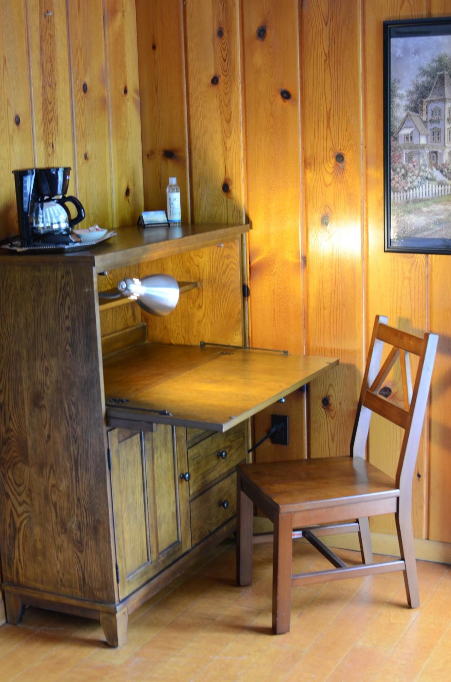 Ludington Blue Spruce Inn photo 7