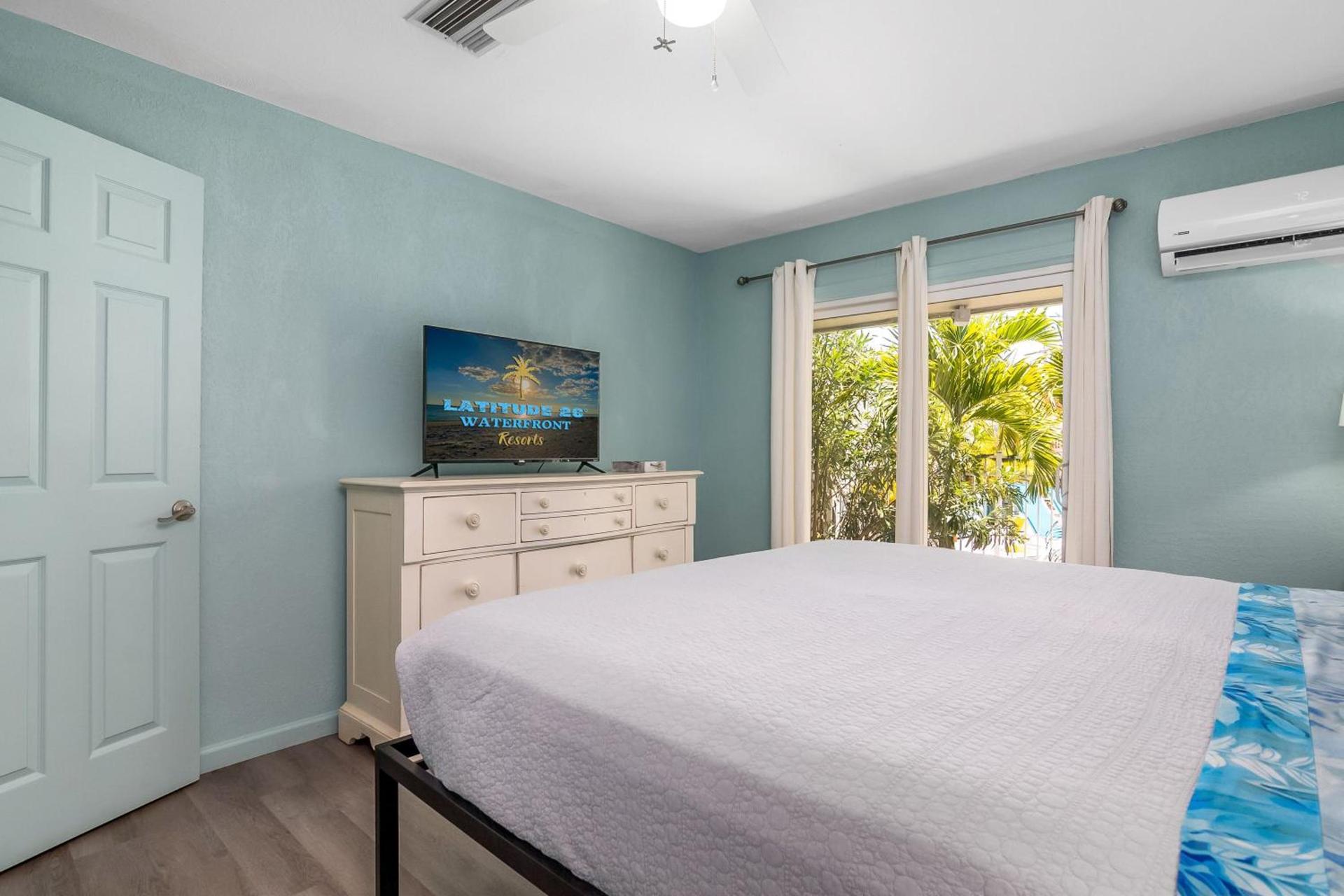 Latitude 26 Waterfront Boutique Resort - Fort Myers Beach photo 42