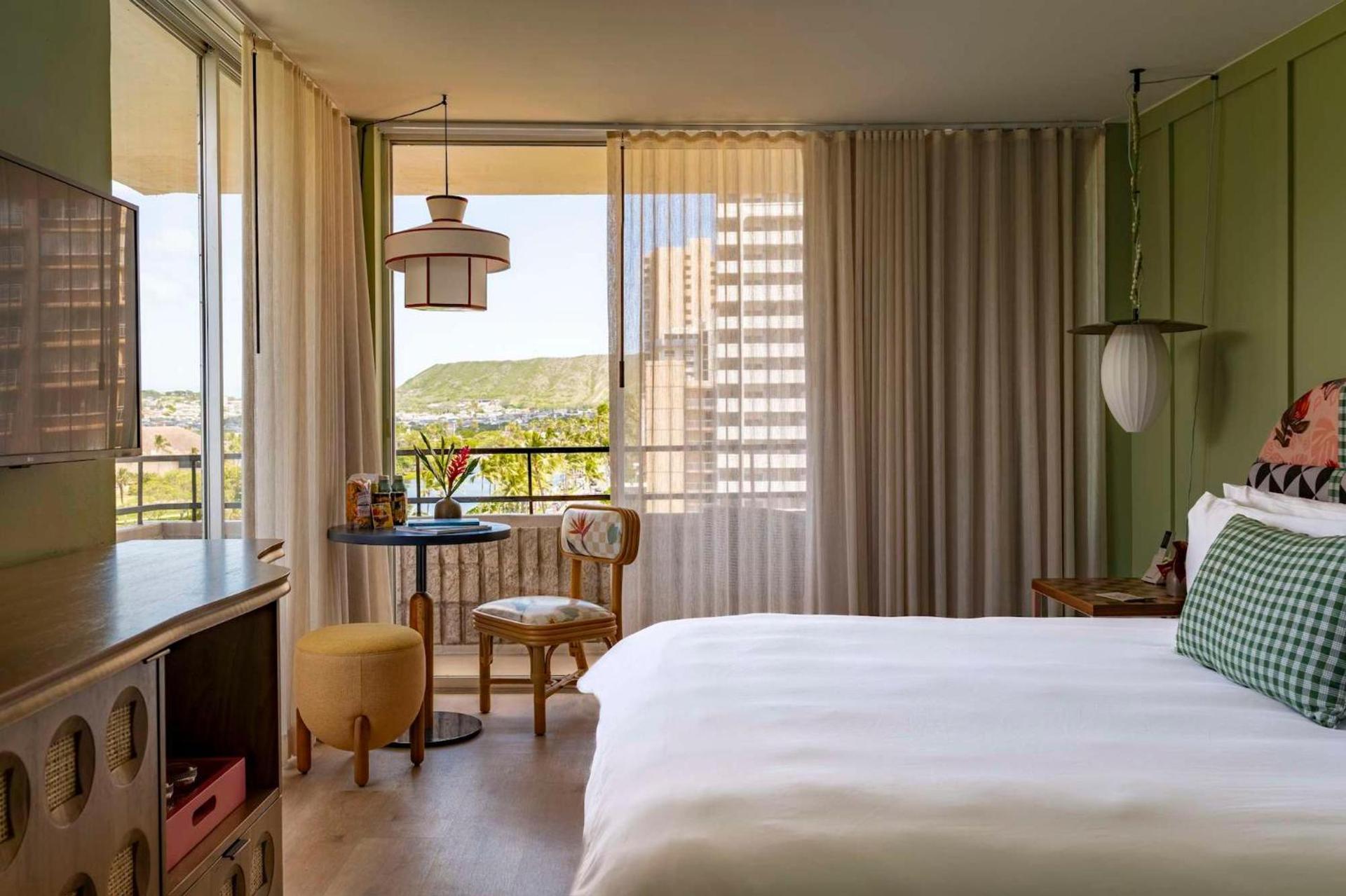 Wayfinder Waikiki - Voted Top 10 Best Hotels in Hawaii! photo 93