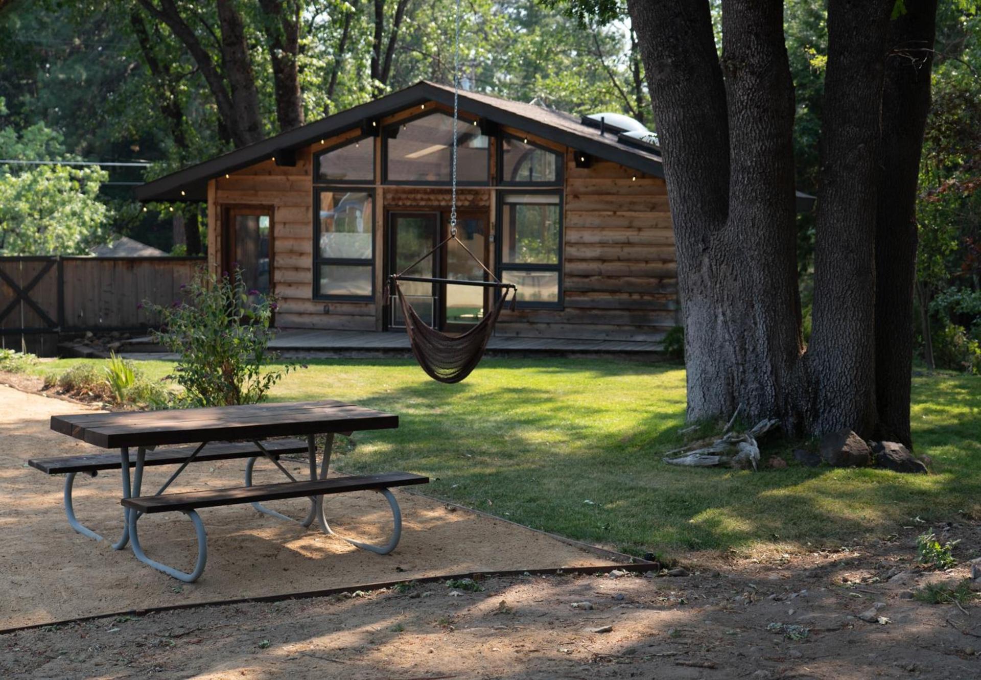 Basecamp Lodge photo 15