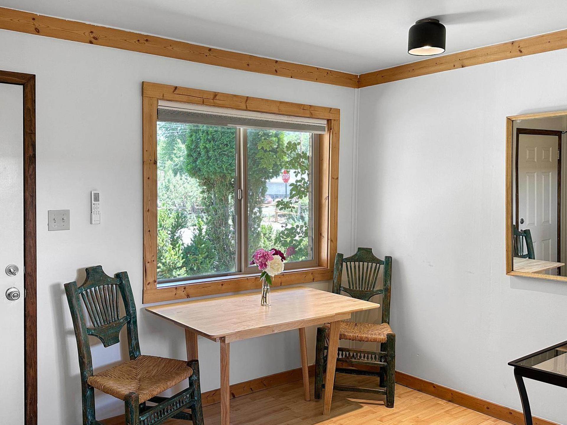 Rocky Mountain Inn photo 17