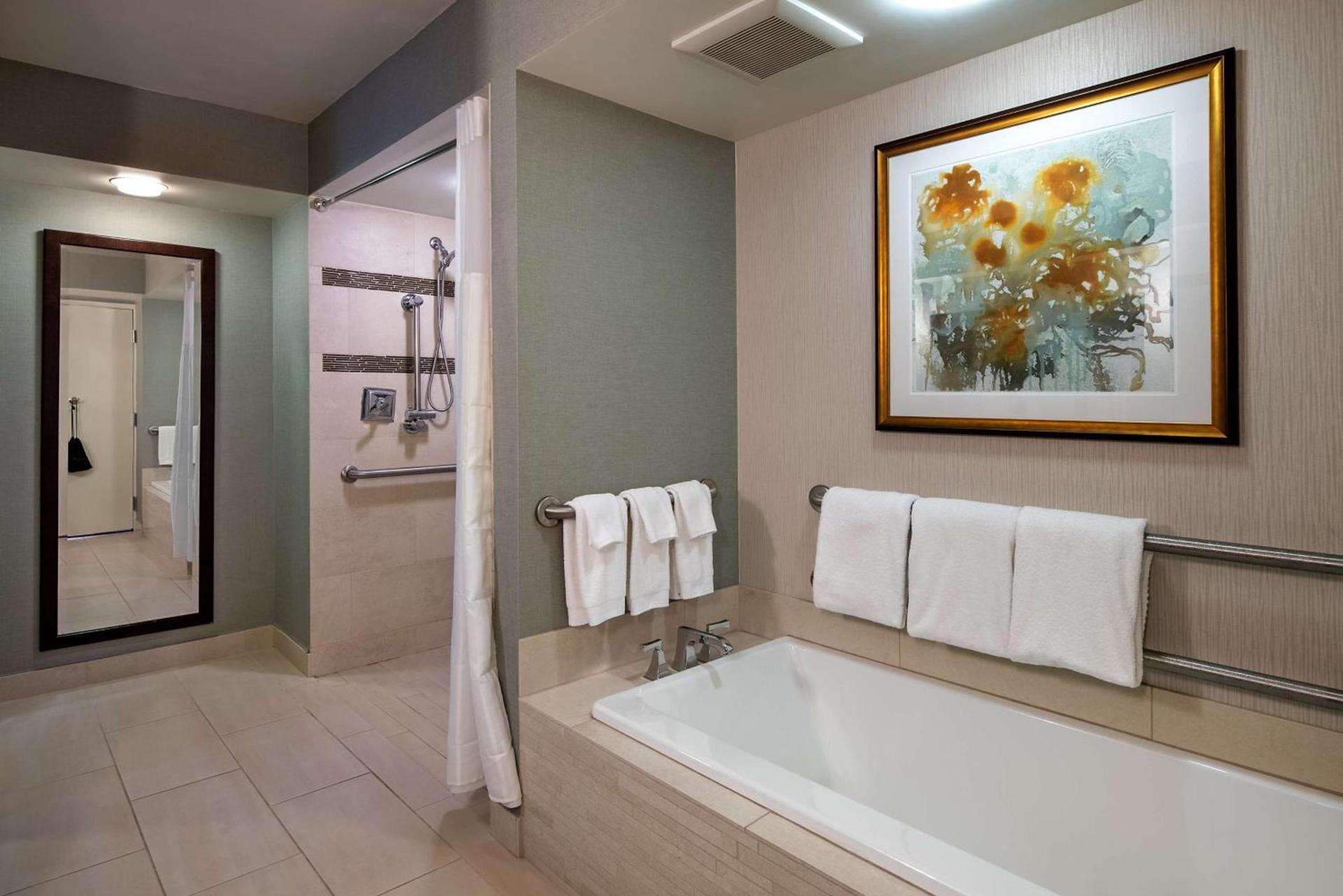 DoubleTree by Hilton Washington DC – Crystal City photo 36