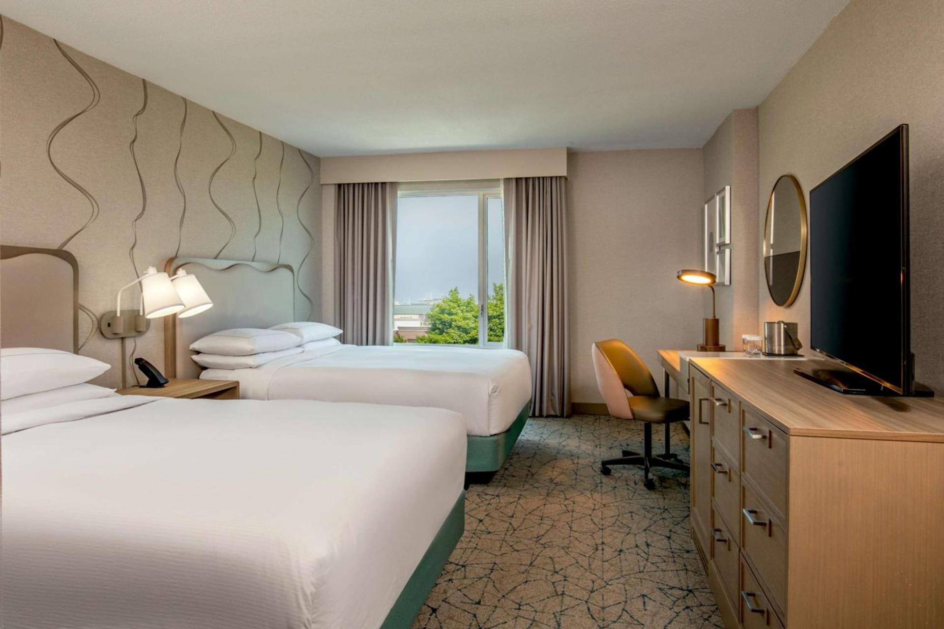 DoubleTree by Hilton Hotel and Conference Center Chicago North Shore photo 47
