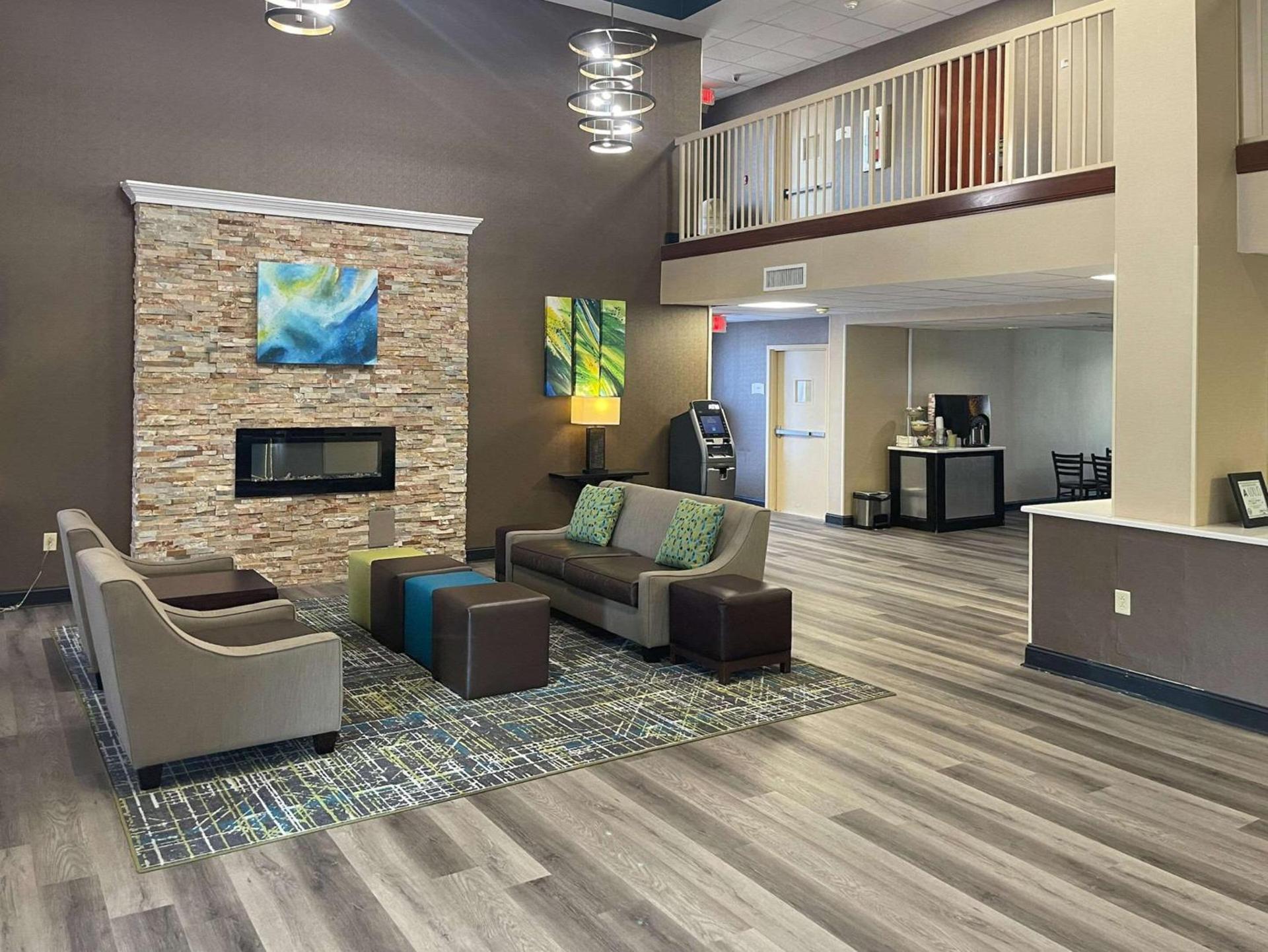 Quality Inn & Suites Lexington South photo 9