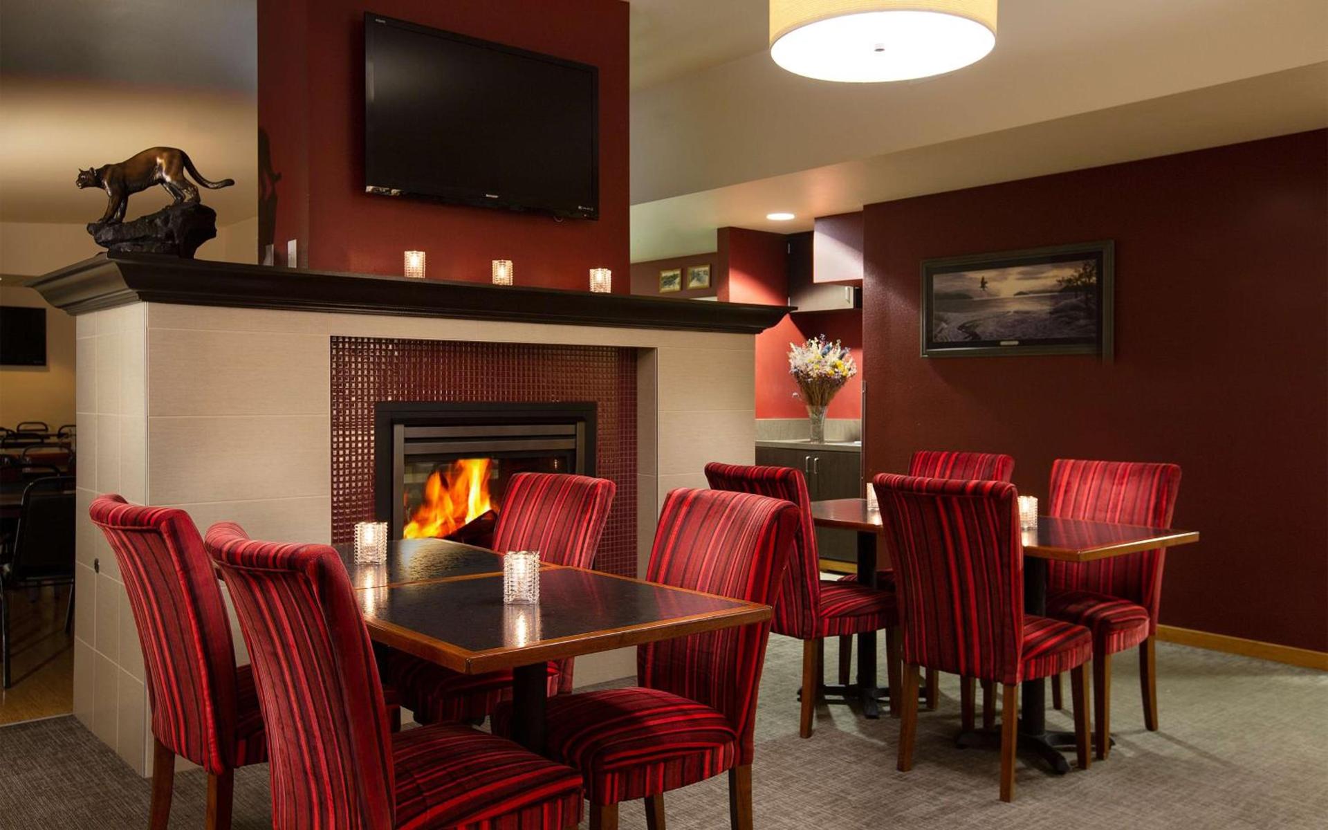 Coast Hilltop Inn photo 5