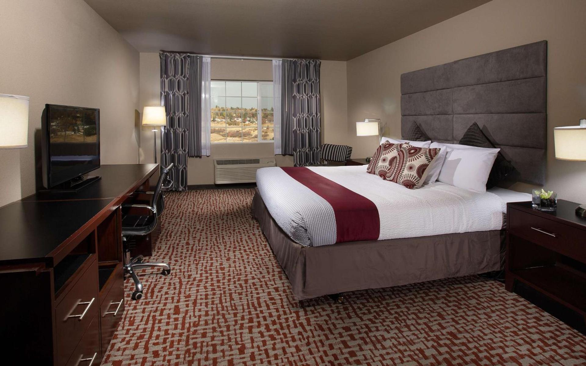 Coast Hilltop Inn photo 22