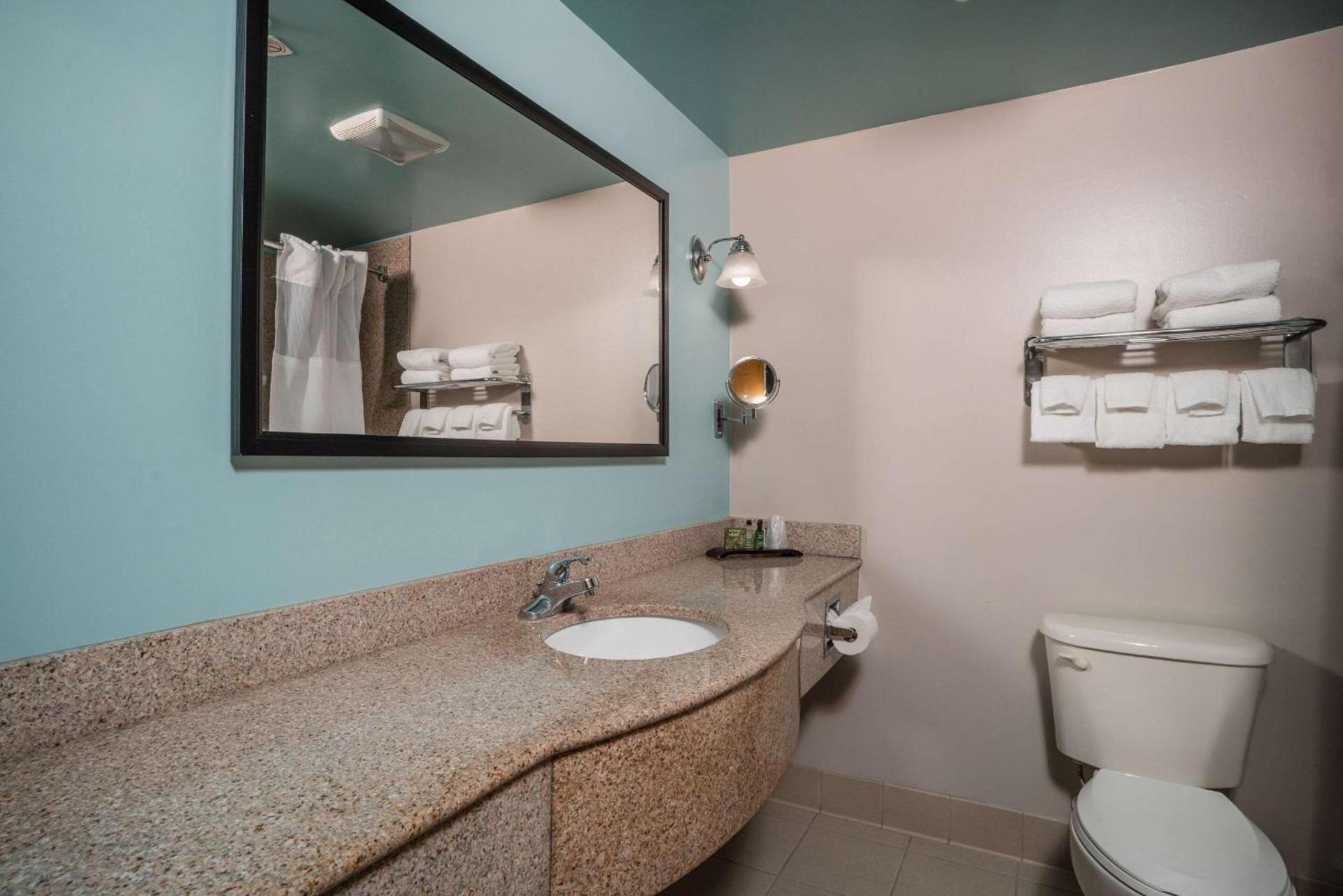 Gateway Hotel & Suites Ocean City, an Ascend Collection Hotel photo 11