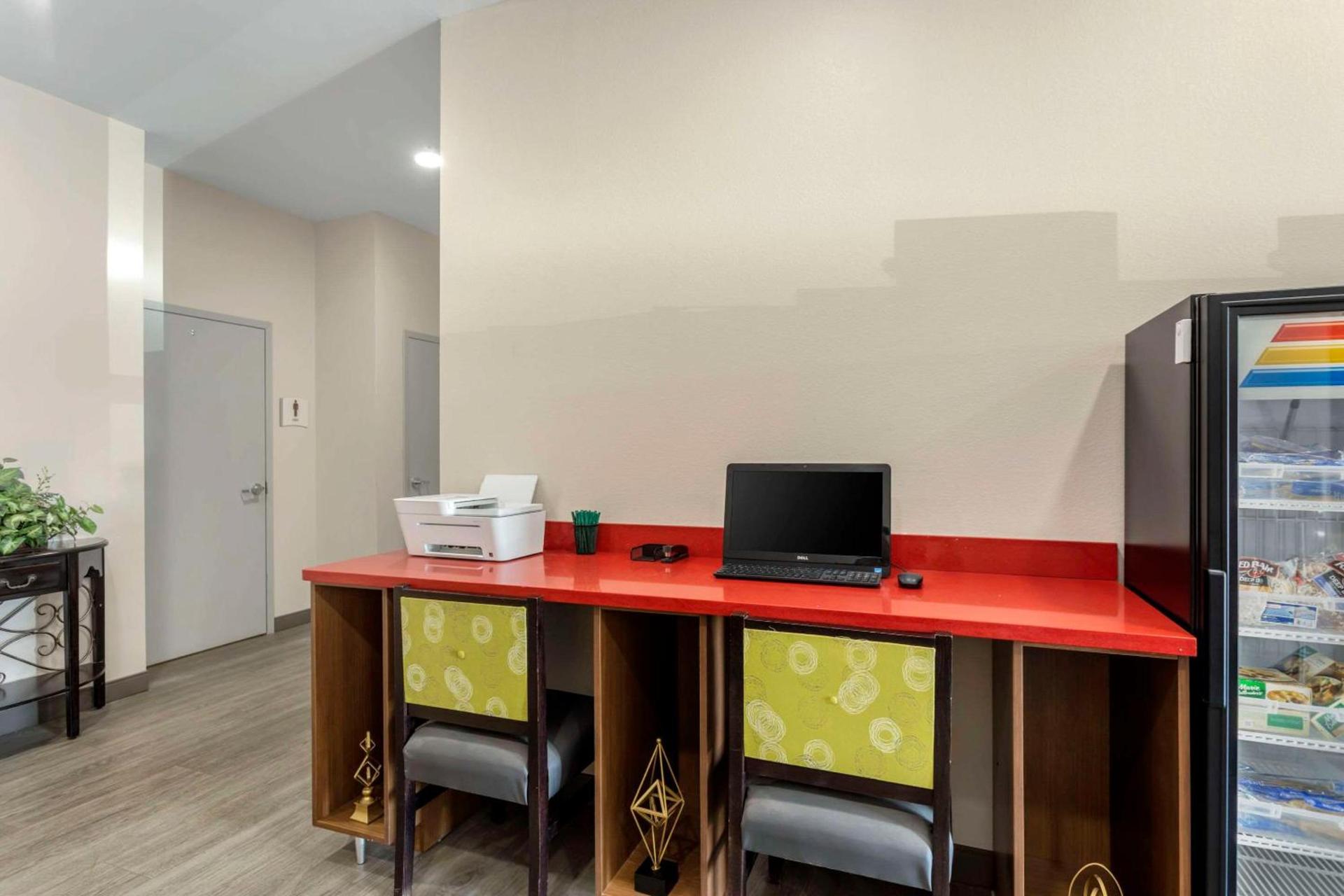 Quality Inn Cookeville photo 25