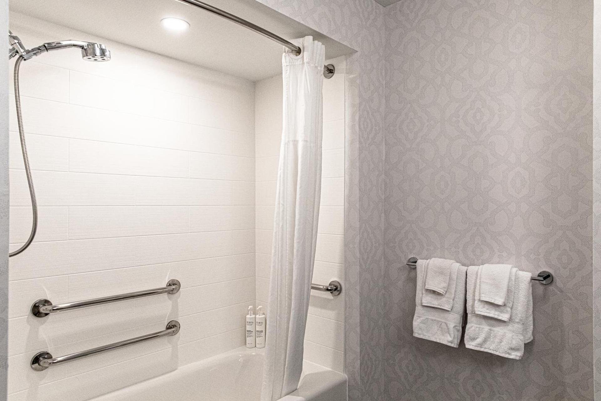 Hampton Inn & Suites Charleston-West Ashley photo 73