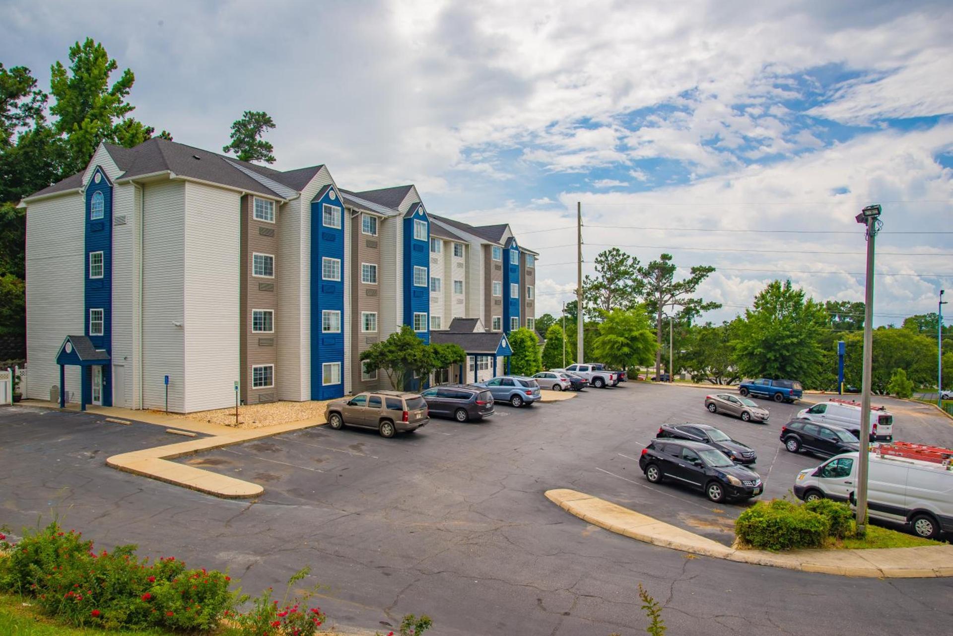 Microtel Inn & Suites by Wyndham Daphne photo 38