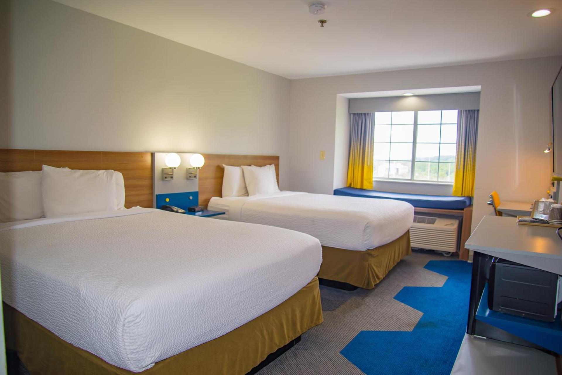 Microtel Inn & Suites by Wyndham Daphne photo 49