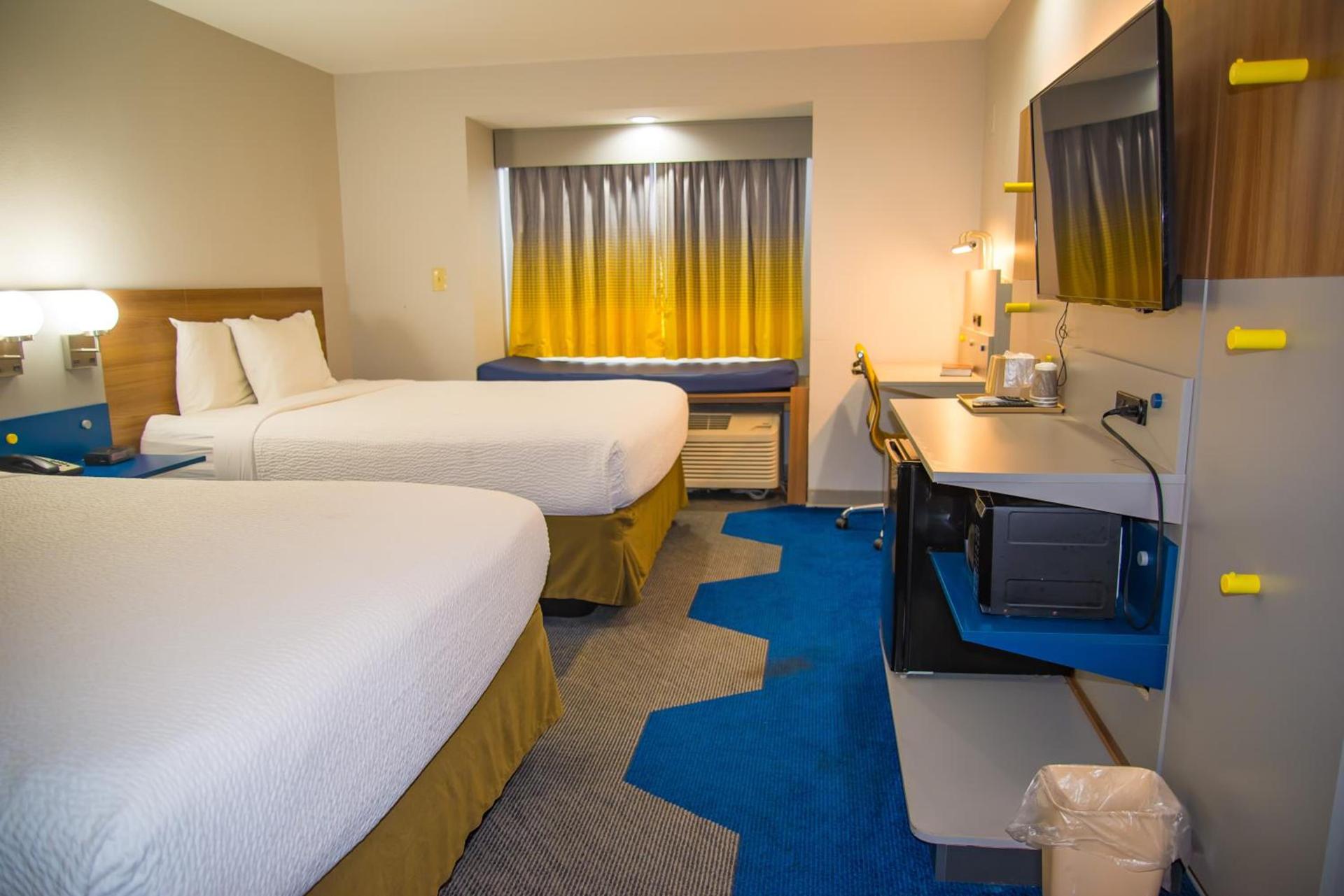 Microtel Inn & Suites by Wyndham Daphne photo 51