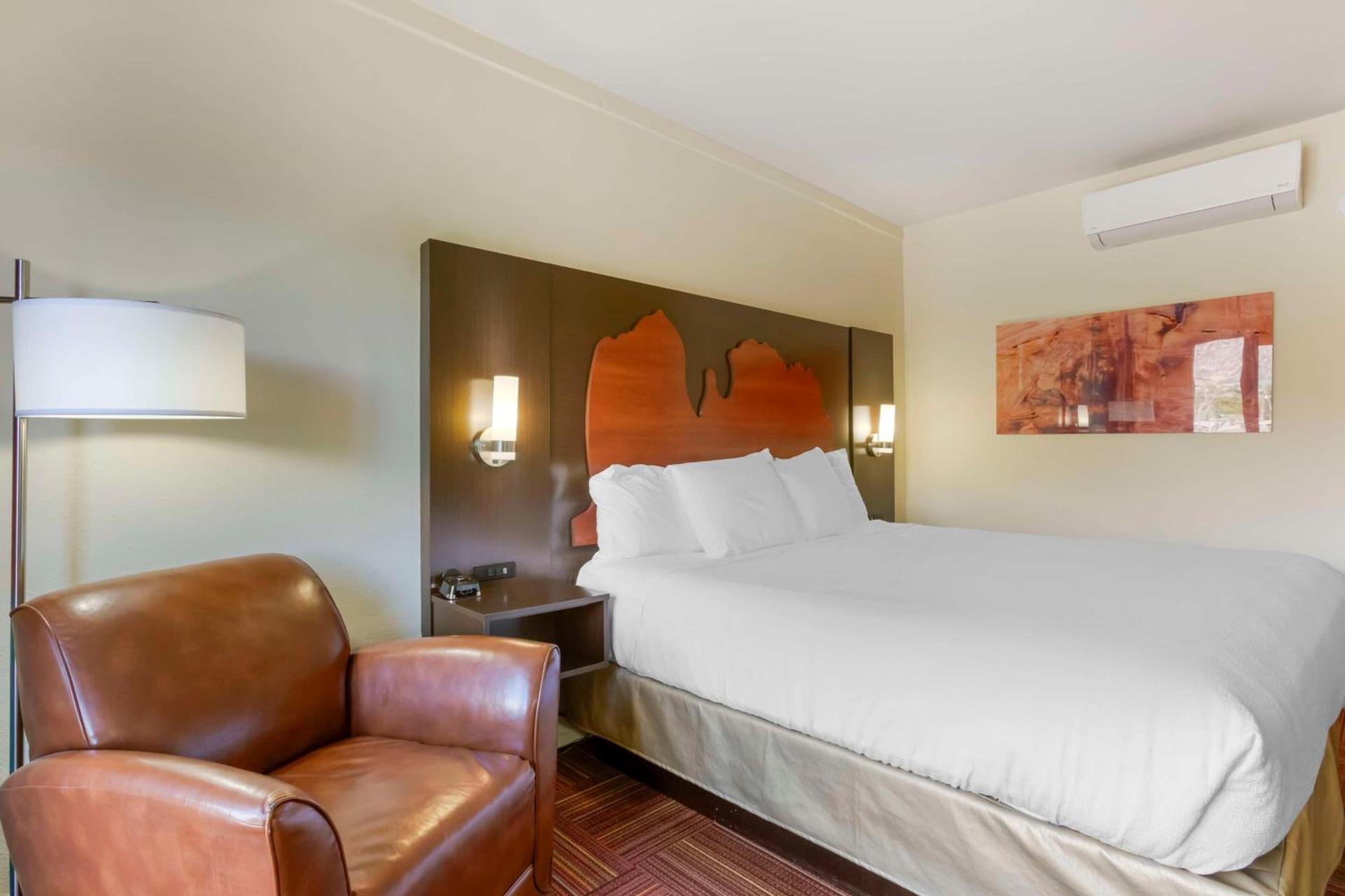 Aiden by Best Western Sedona photo 33